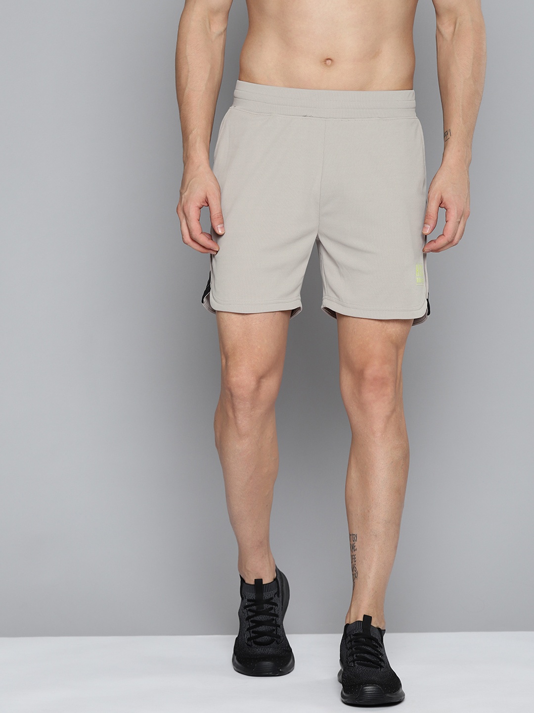 

HRX by Hrithik Roshan Men Grey Knitted Running Shorts