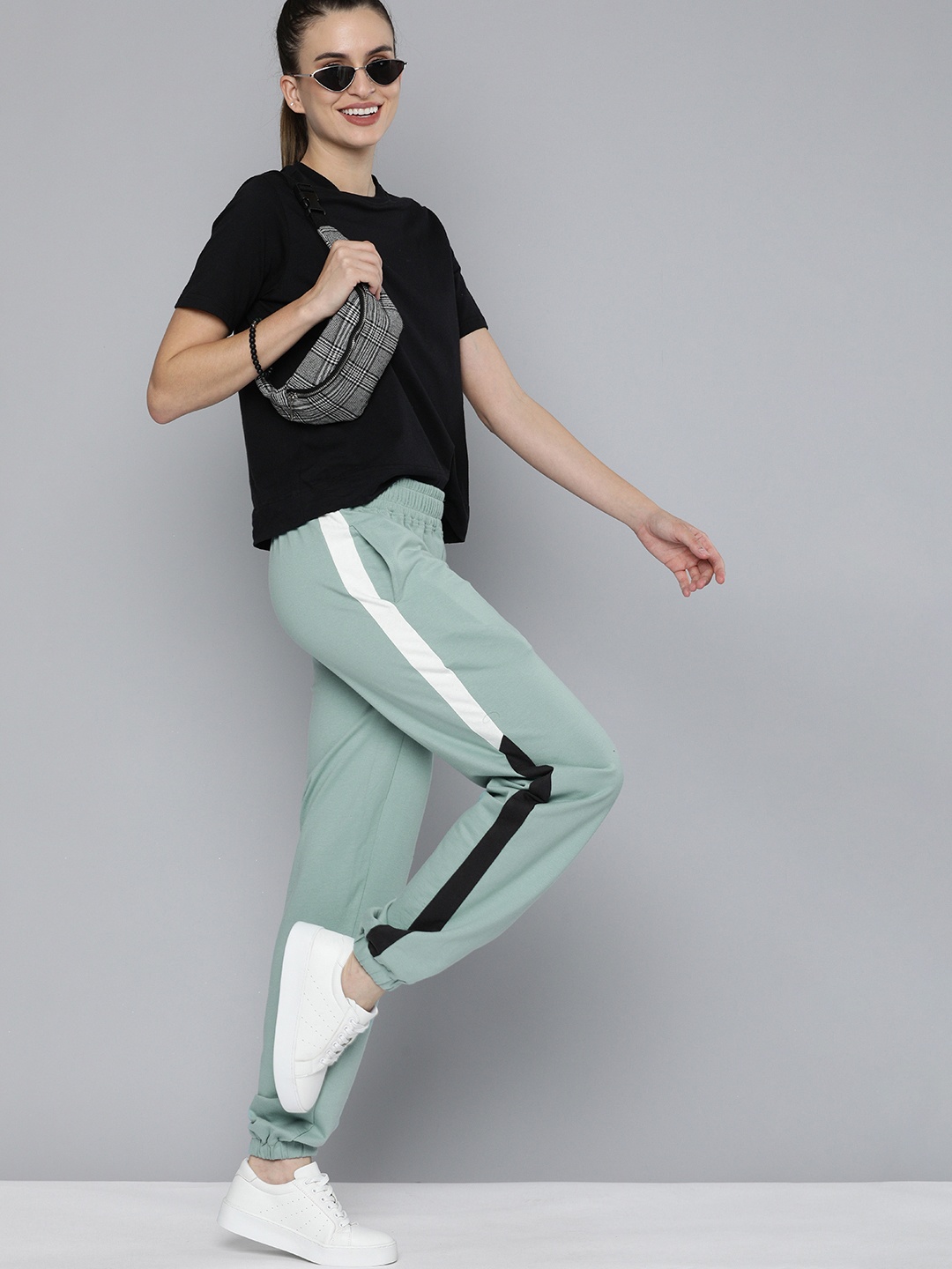 

HERE&NOW Women Blue & Black Colourblocked Side Stripe Mid Rise Casual Joggers