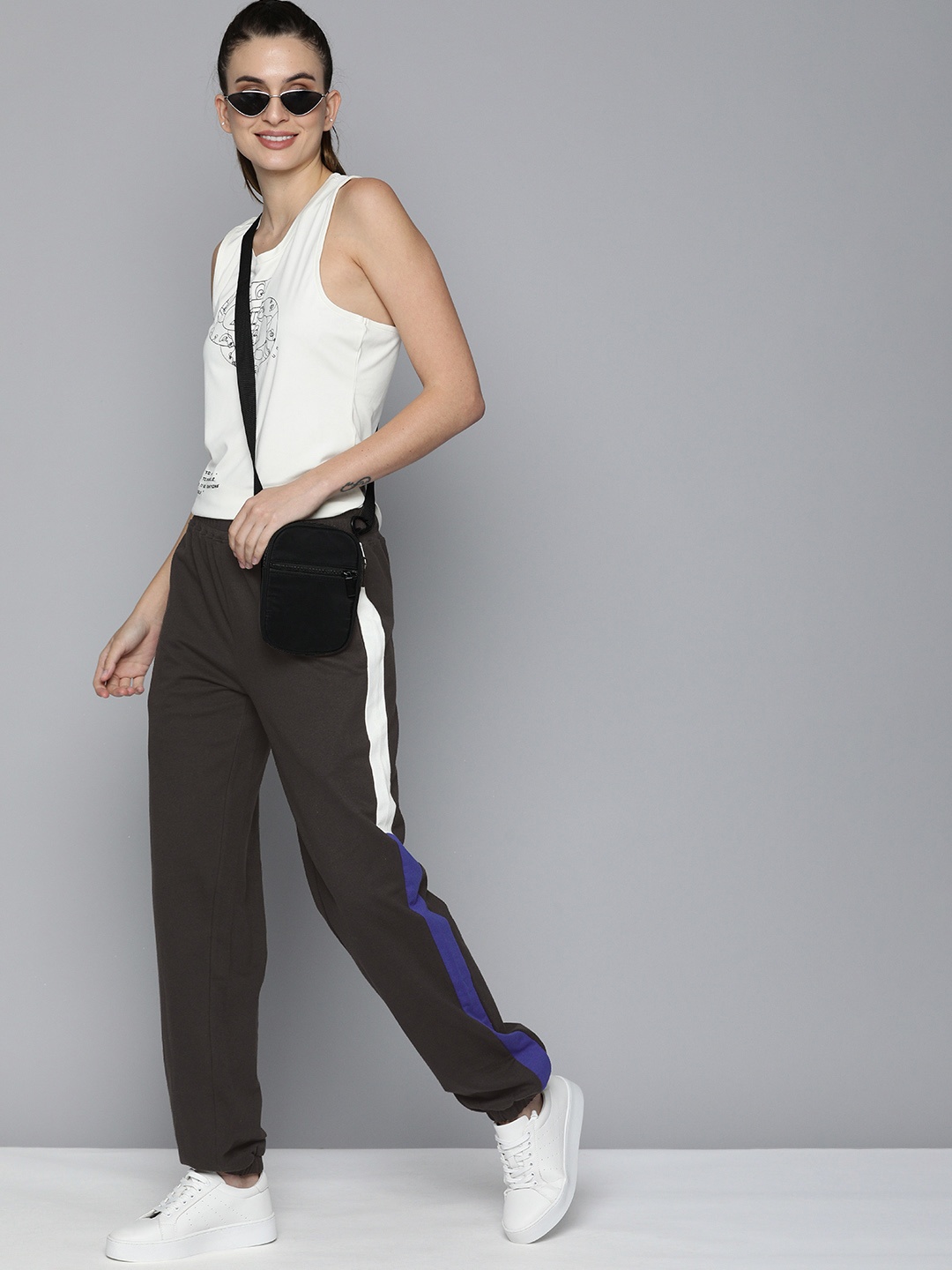 

HERE&NOW Women Grey & Blue Colourblocked Side Stripe Mid Rise Casual Joggers