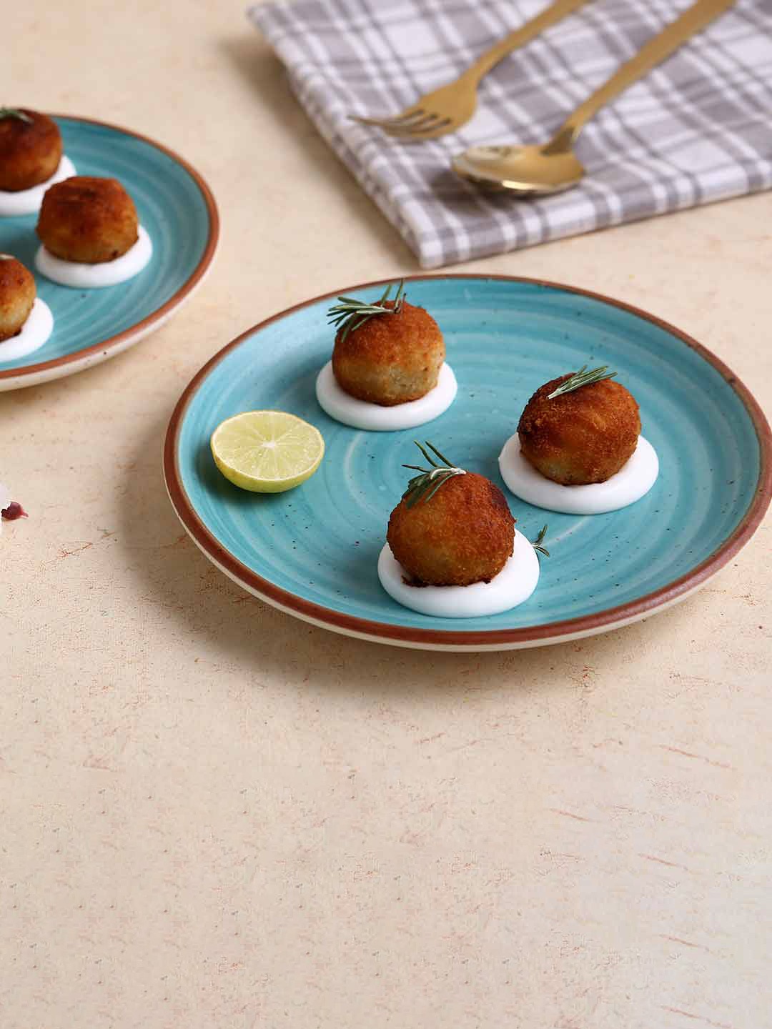 

Wonderchef Teramo Blue & Brown 2 Pieces Stoneware Quarter Plates