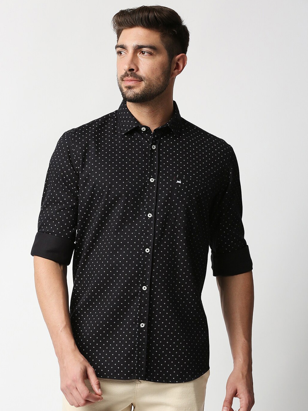 

Basics Men Black Slim Fit Printed Cotton Casual Shirt
