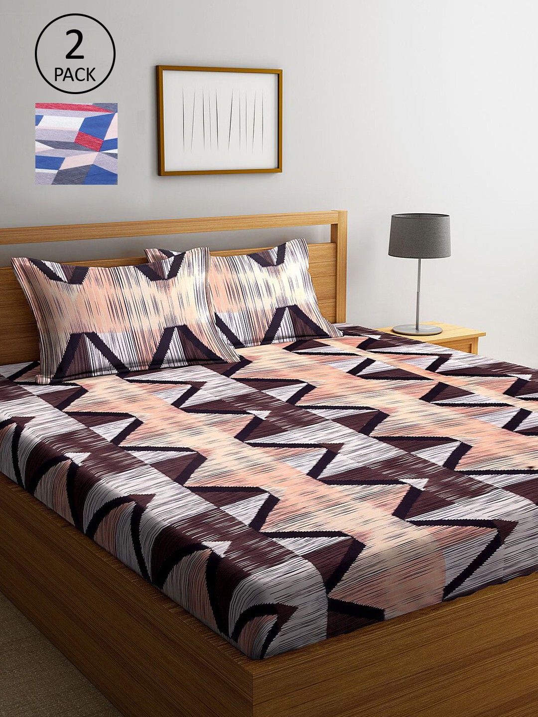 

KLOTTHE Purple & Blue Geometric 210 TC 2 King Bedsheet with 4 Pillow Covers