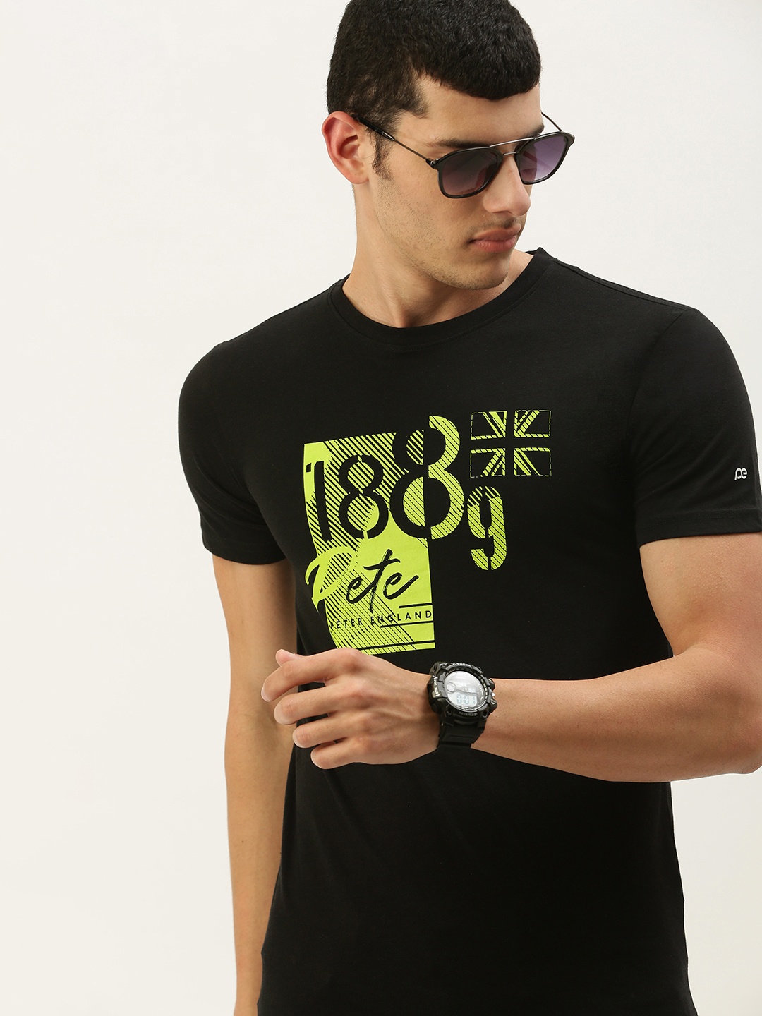 

Peter England Men Black Graphic Printed Casual T-shirt