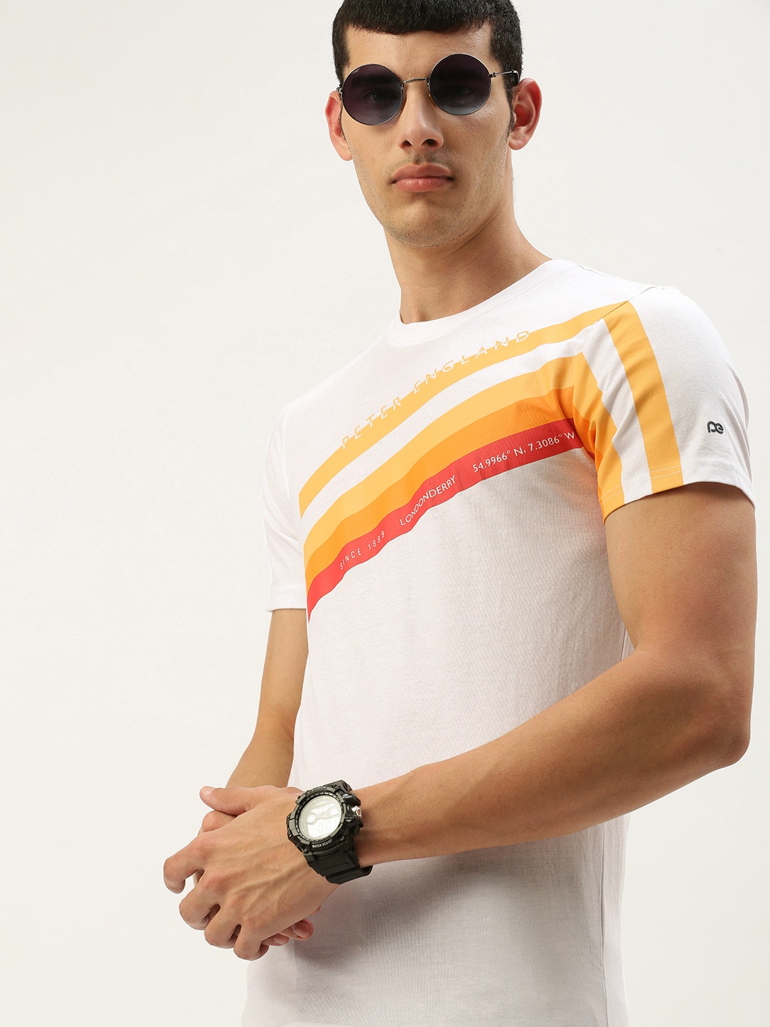 

Peter England Men White Printed Round-Neck Casual T-shirt