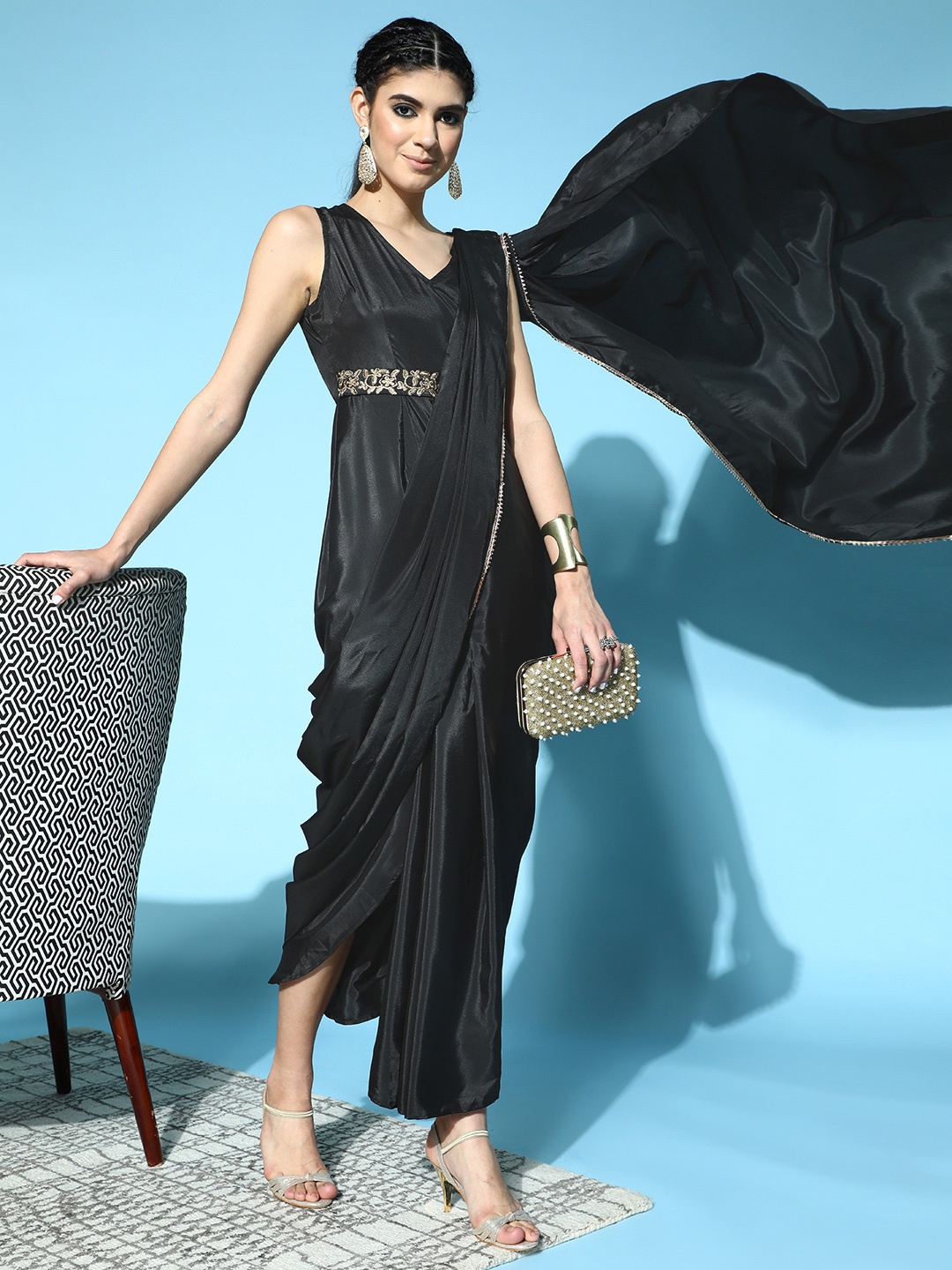 

Shae by SASSAFRAS Solid Saree with Embellished border, Black