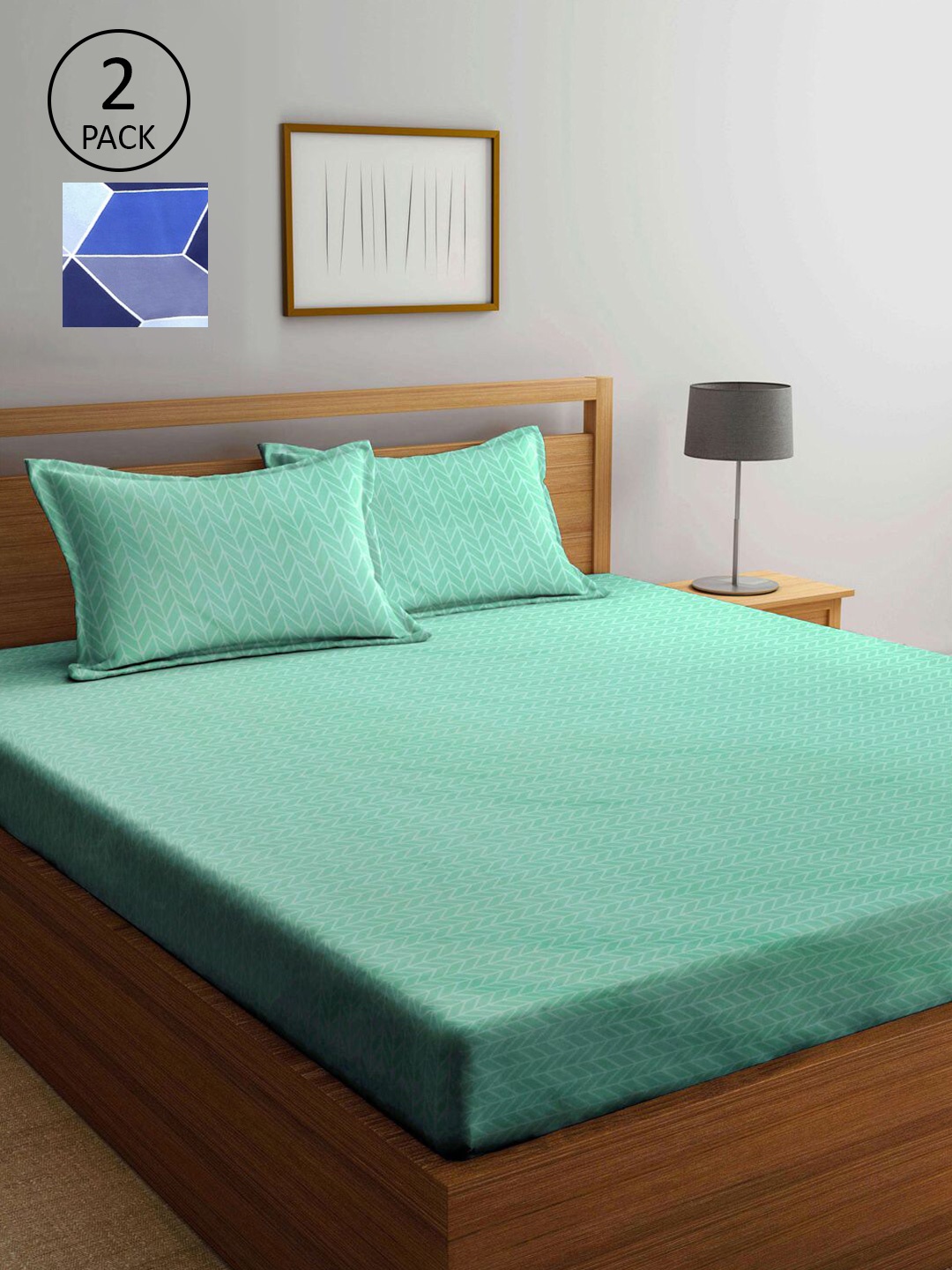 

KLOTTHE Green & Blue Geometric 210 TC 2 King Bedsheet with 4 Pillow Covers