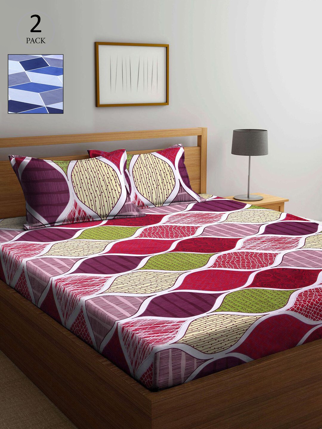 

KLOTTHE Pink & Red Geometric 210 TC 2 King Bedsheet with 4 Pillow Covers