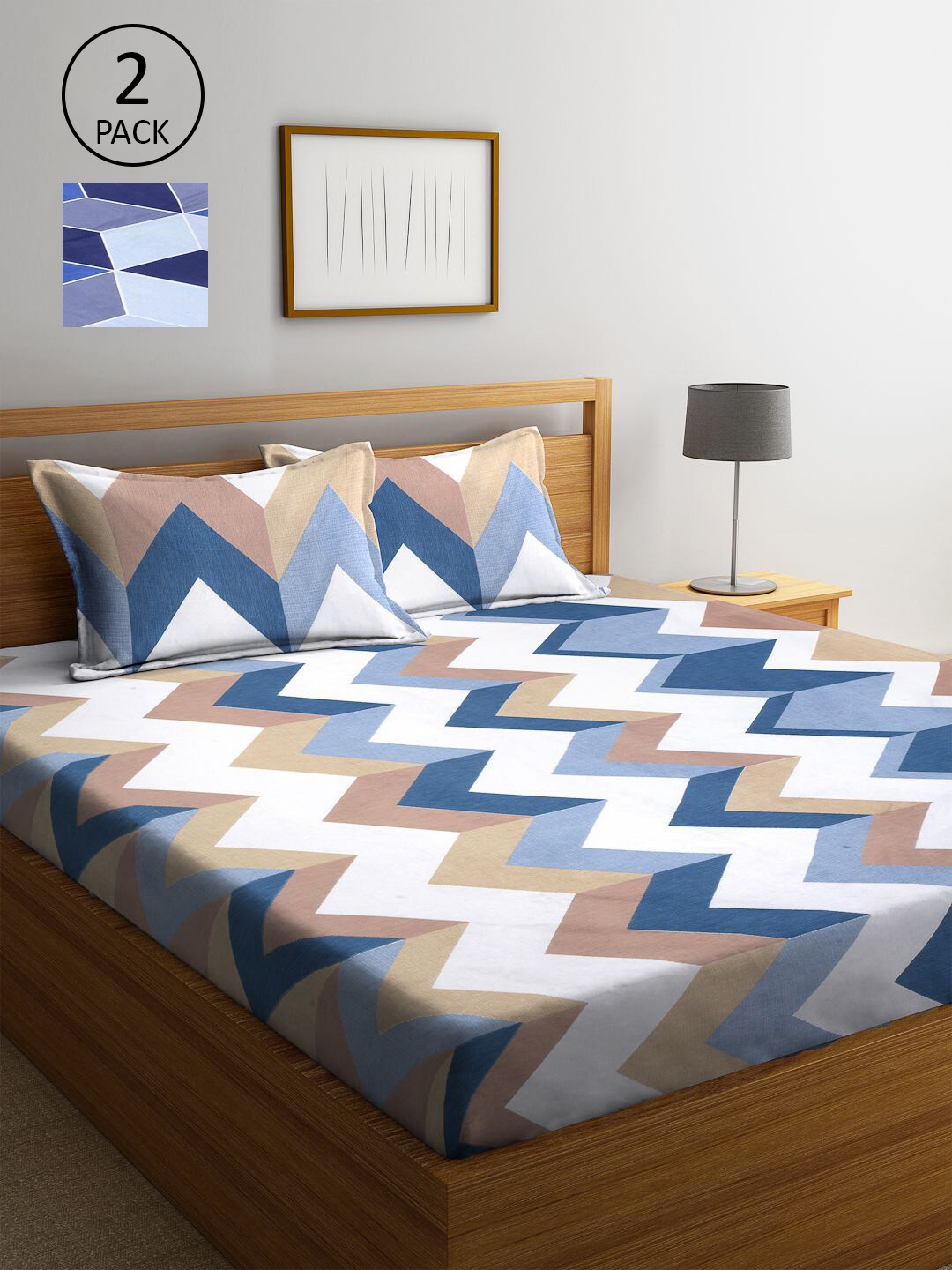

KLOTTHE White & Blue Geometric 210 TC 2 King Bedsheet with 4 Pillow Covers