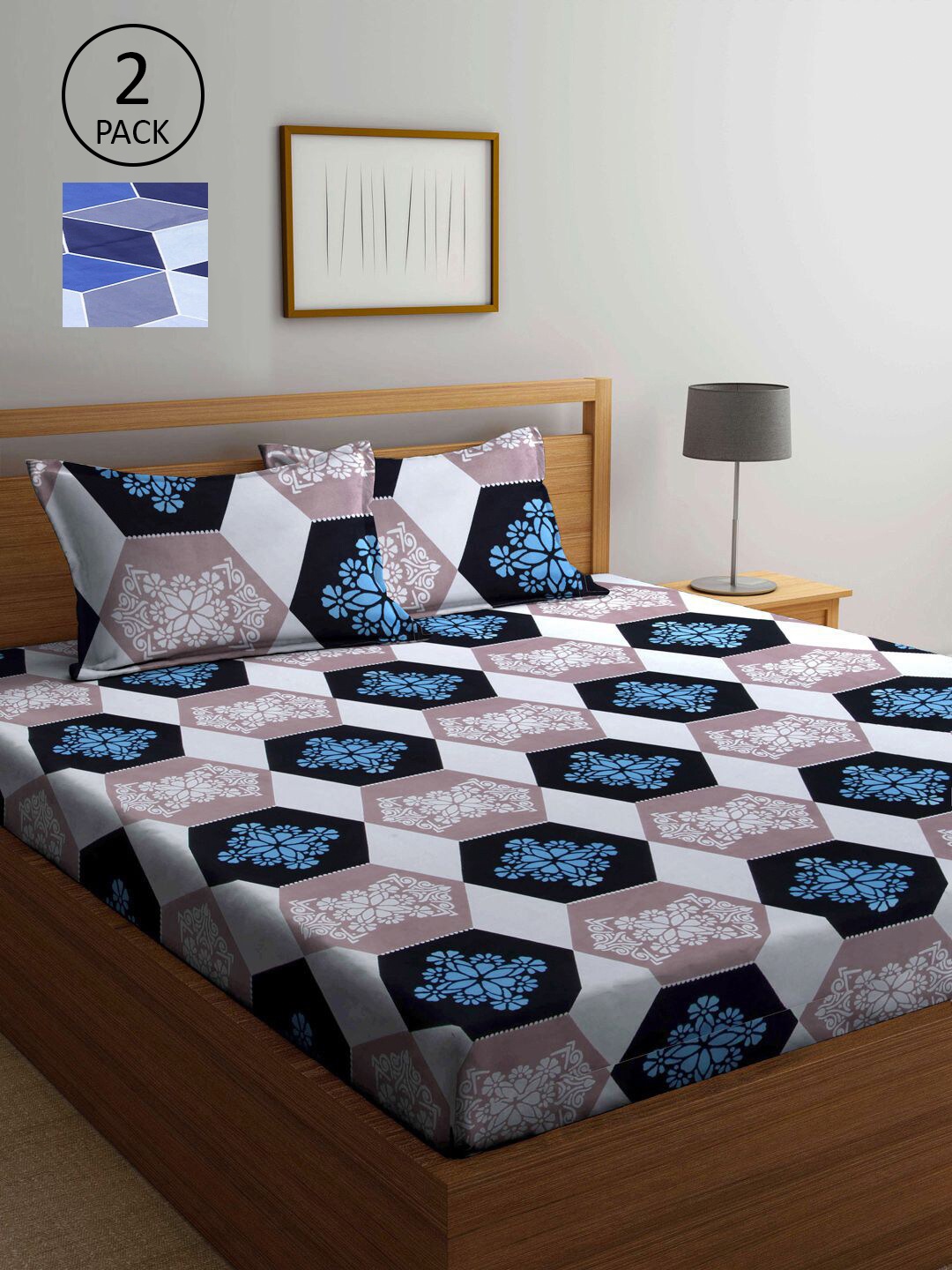 

KLOTTHE Blue Geometric 210 TC 2 King Bedsheet with 4 Pillow Covers