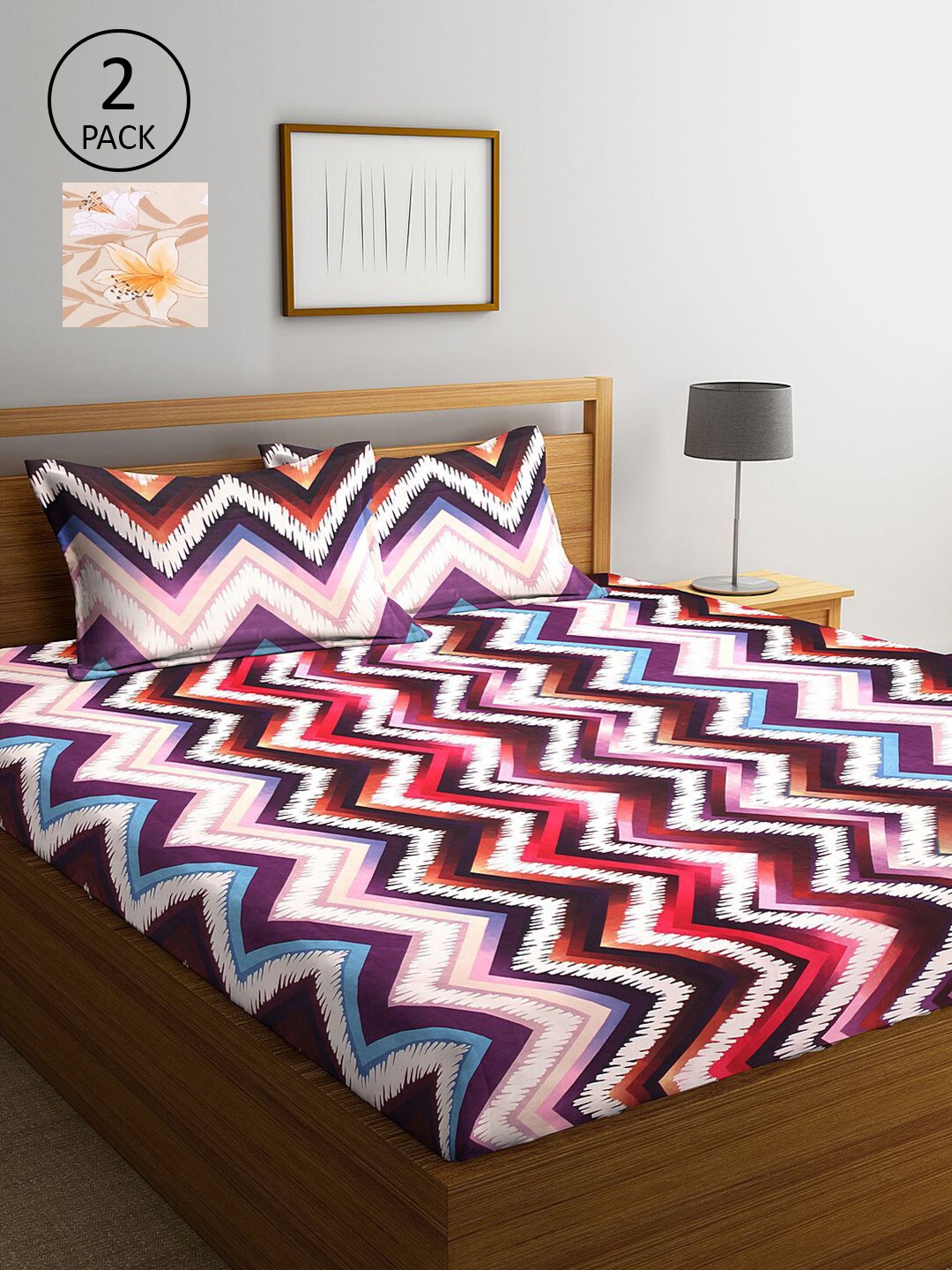 

KLOTTHE Peach-Coloured & Red Geometric 210 TC 2 King Bedsheet with 4 Pillow Covers