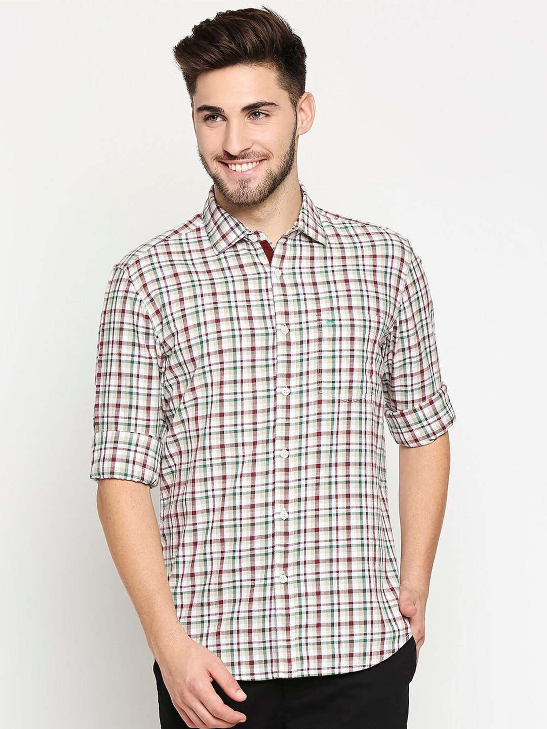 

Basics Men Green Slim Fit Checked Pure Cotton Casual Shirt