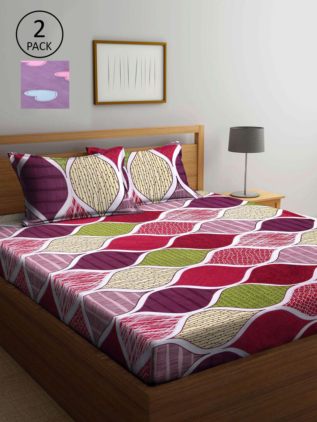 

KLOTTHE Red & Pink Geometric 210 TC 2 King Bedsheet with 4 Pillow Covers