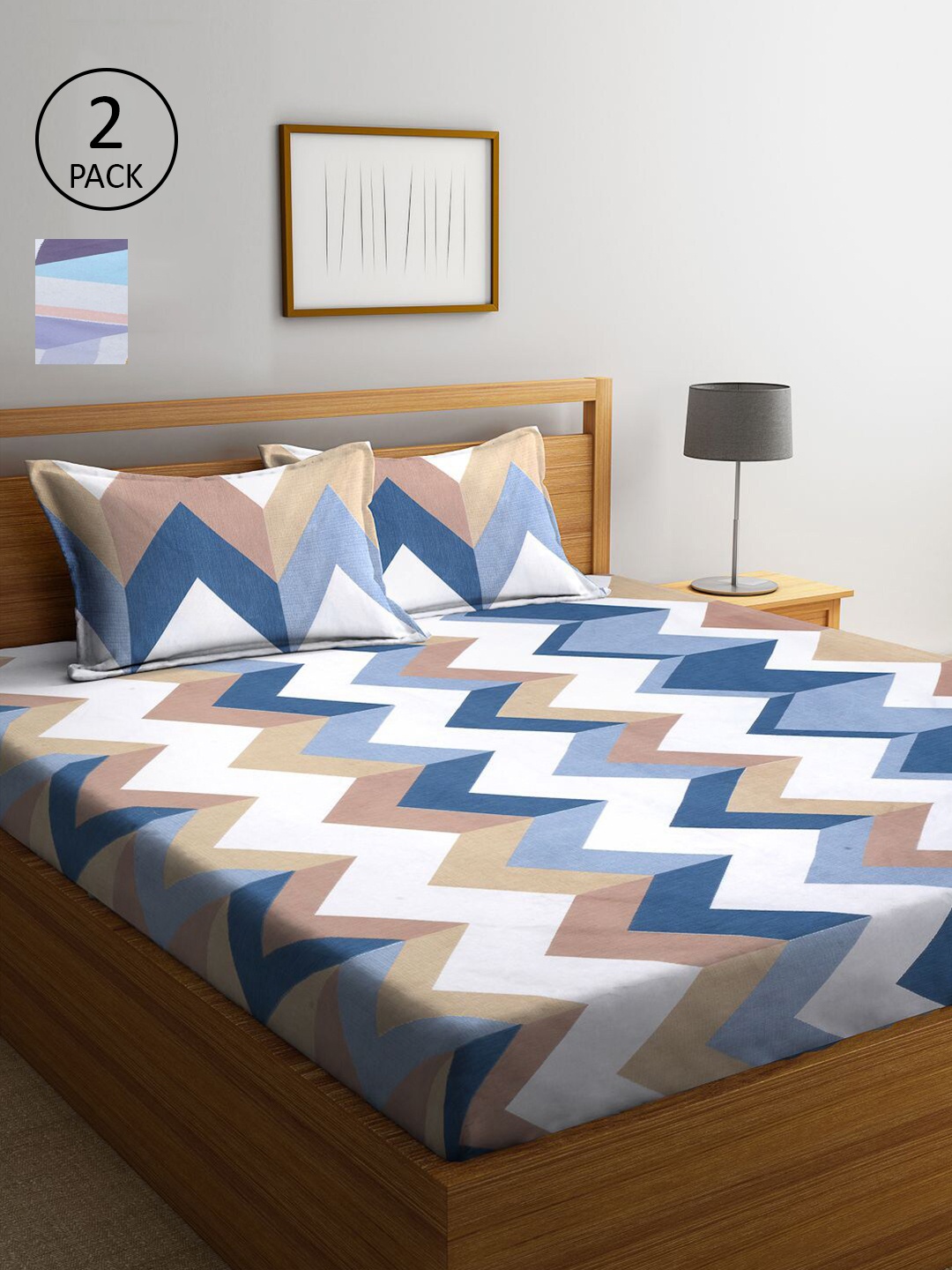 

KLOTTHE White & Blue Geometric 210 TC 2 King Bedsheet with 4 Pillow Covers