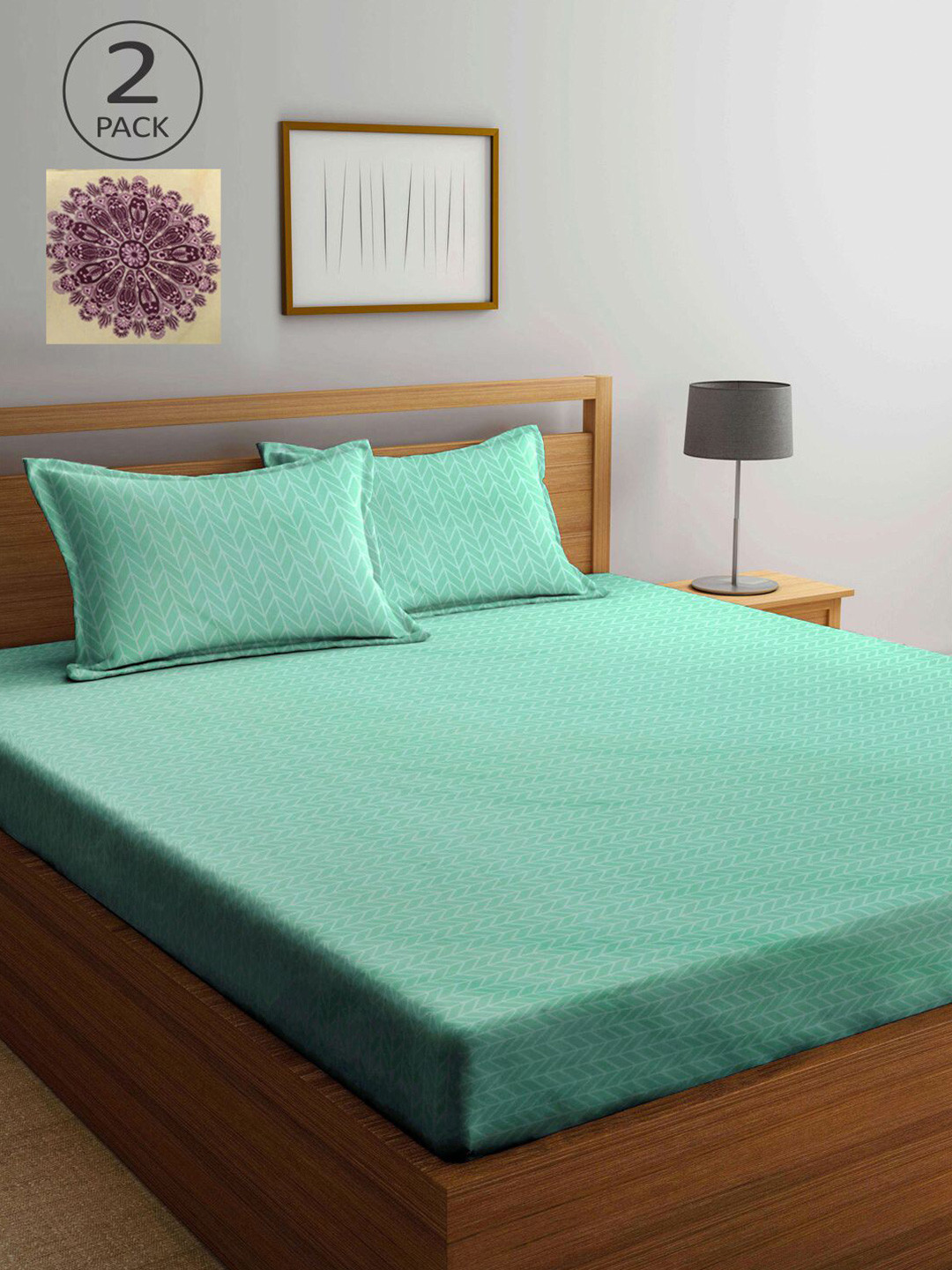 

KLOTTHE Sea Green & Green Geometric 210 TC 2 King Bedsheet with 4 Pillow Covers