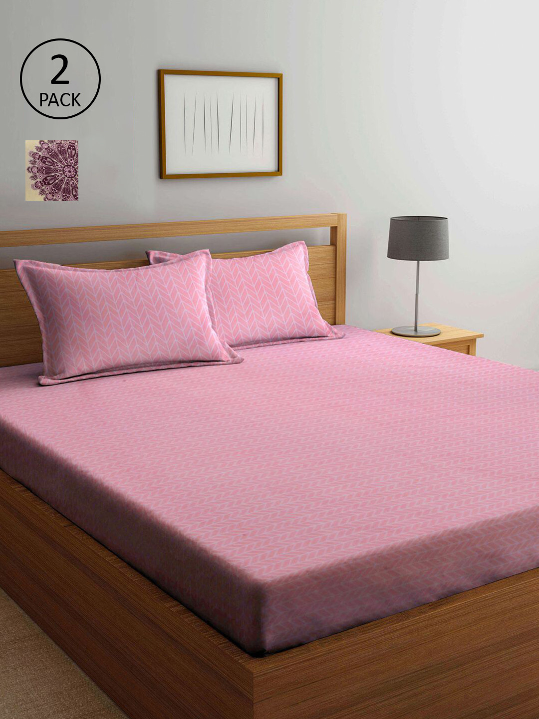 

KLOTTHE Pink & Cream-Coloured Geometric 210 TC 2 King Bedsheet with 4 Pillow Covers