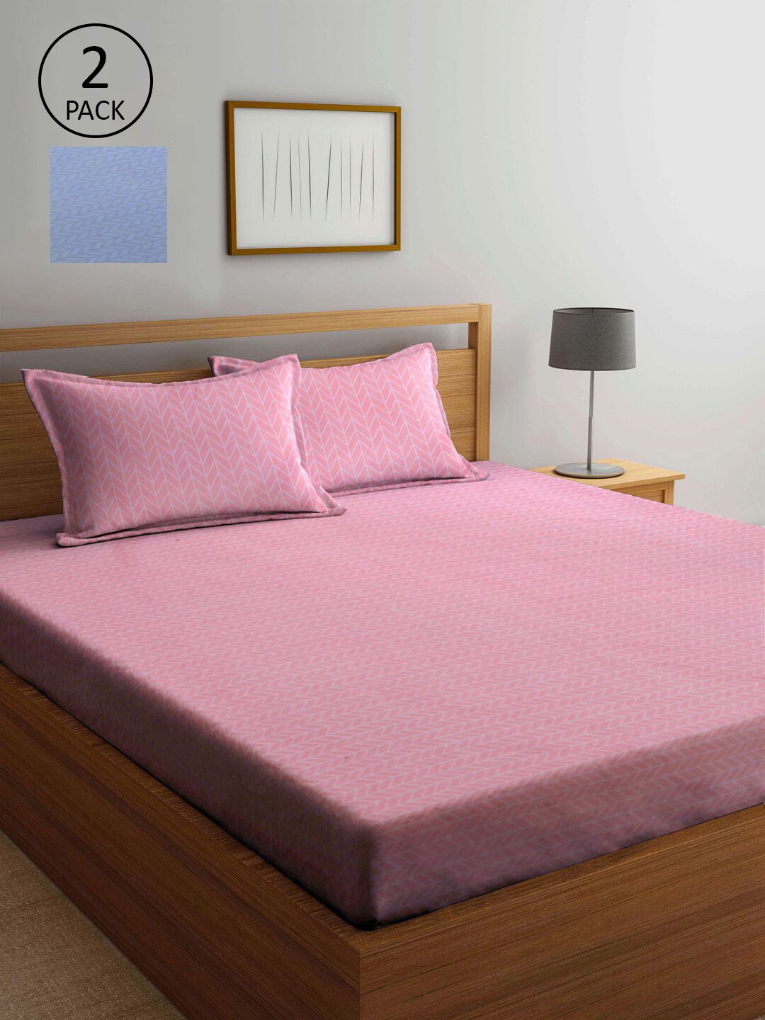 

KLOTTHE Pink & Blue Geometric 210 TC 2 King Bedsheet with 4 Pillow Covers