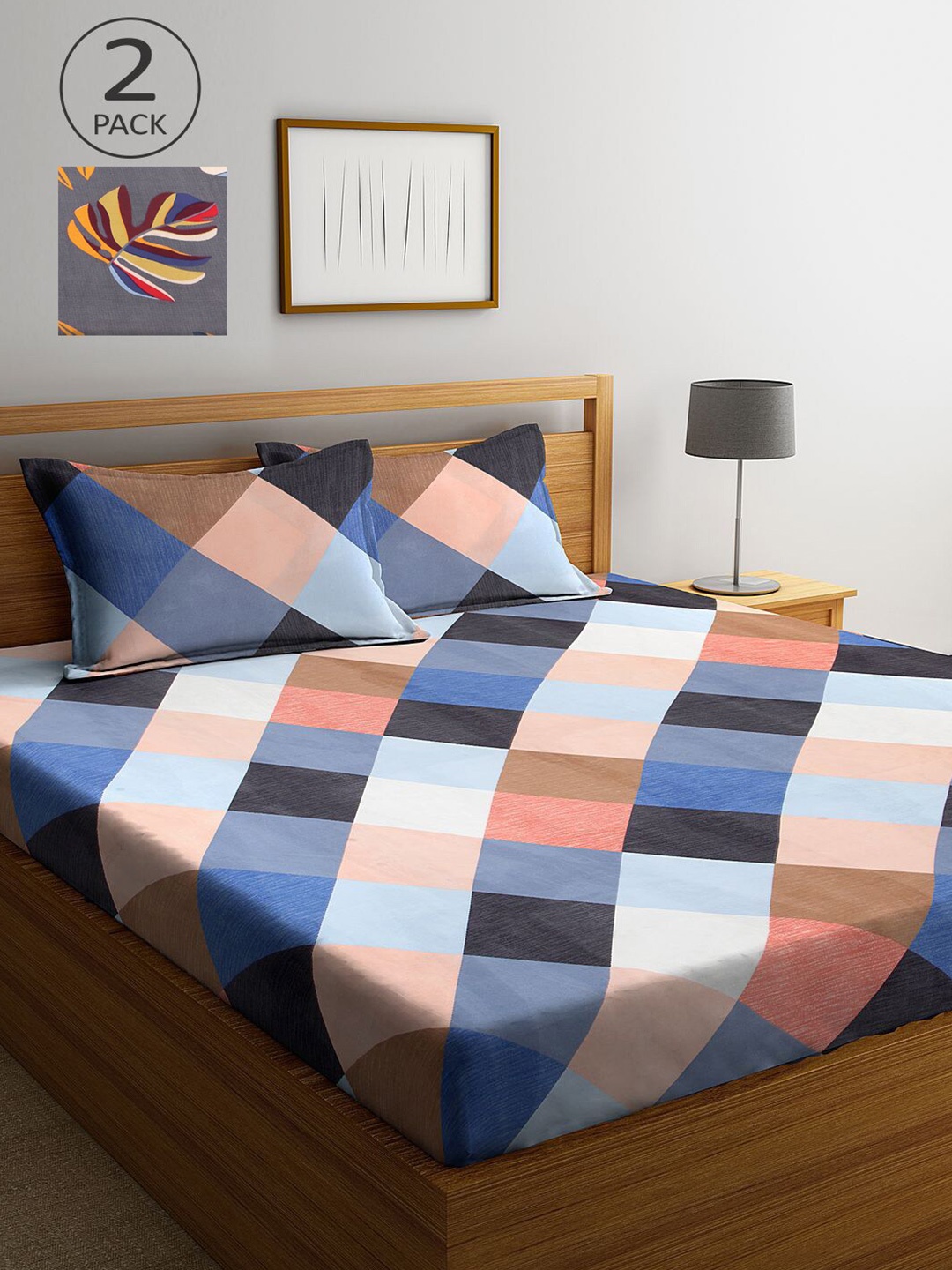 

KLOTTHE Grey & Blue Geometric 210 TC 2 King Bedsheet with 4 Pillow Covers