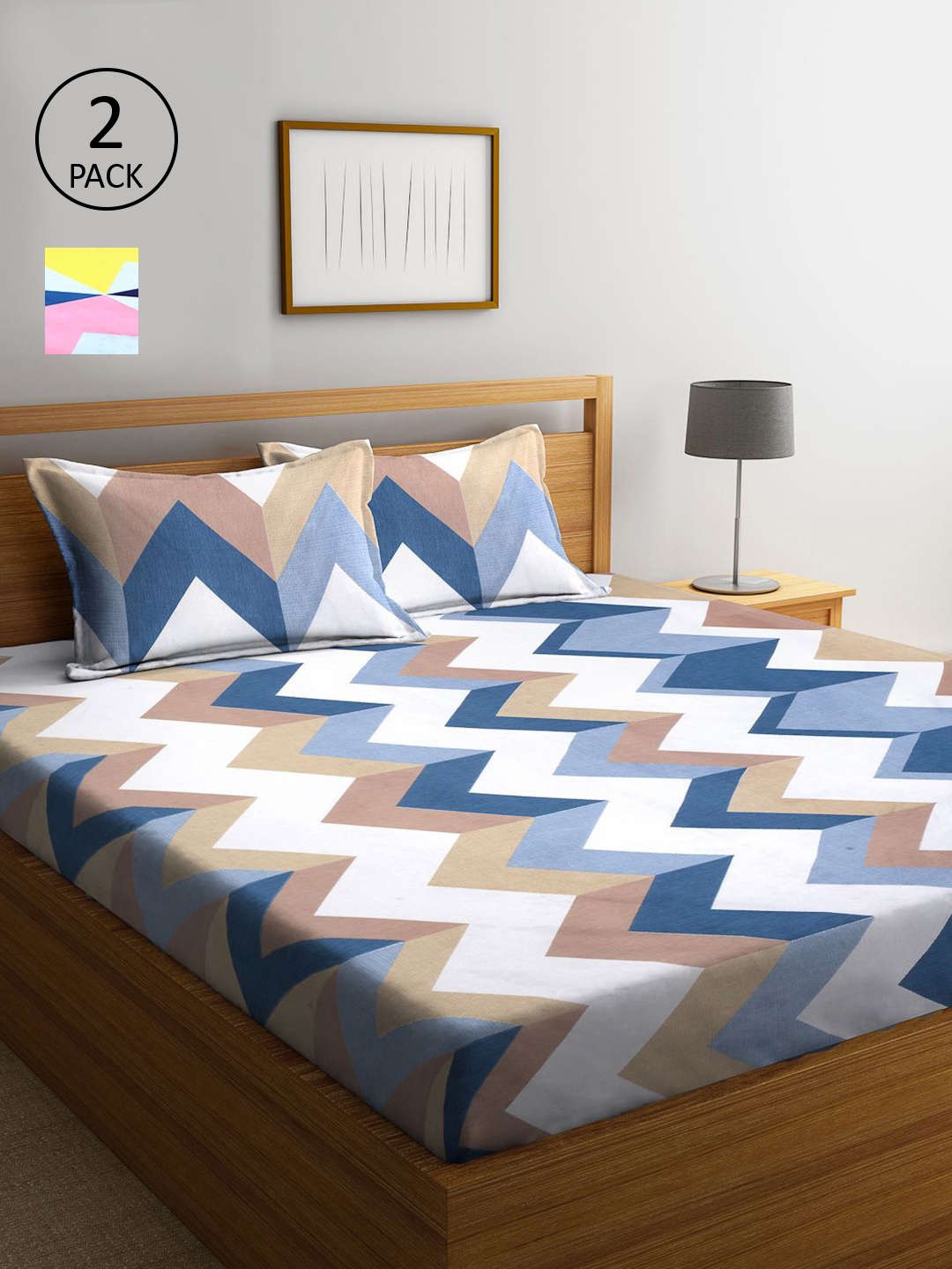 

KLOTTHE White & Blue Geometric 210 TC 2 King Bedsheet with 4 Pillow Covers