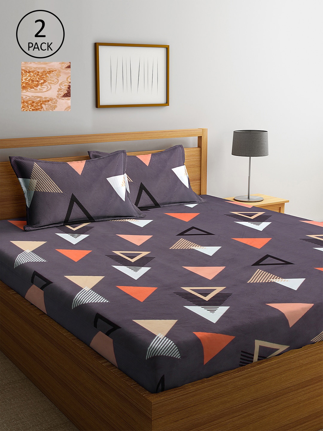 

KLOTTHE Grey & Beige Geometric 210 TC 2 King Bedsheet with 4 Pillow Covers