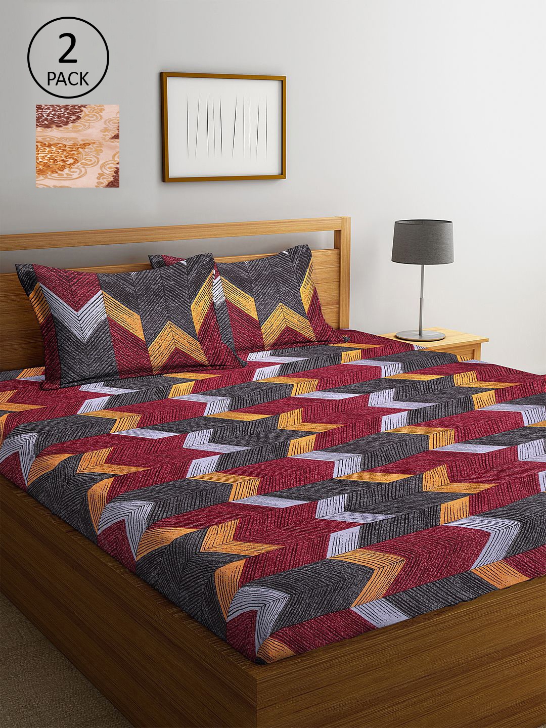 

KLOTTHE Maroon & Beige Geometric 210 TC 2 King Bedsheet with 4 Pillow Covers
