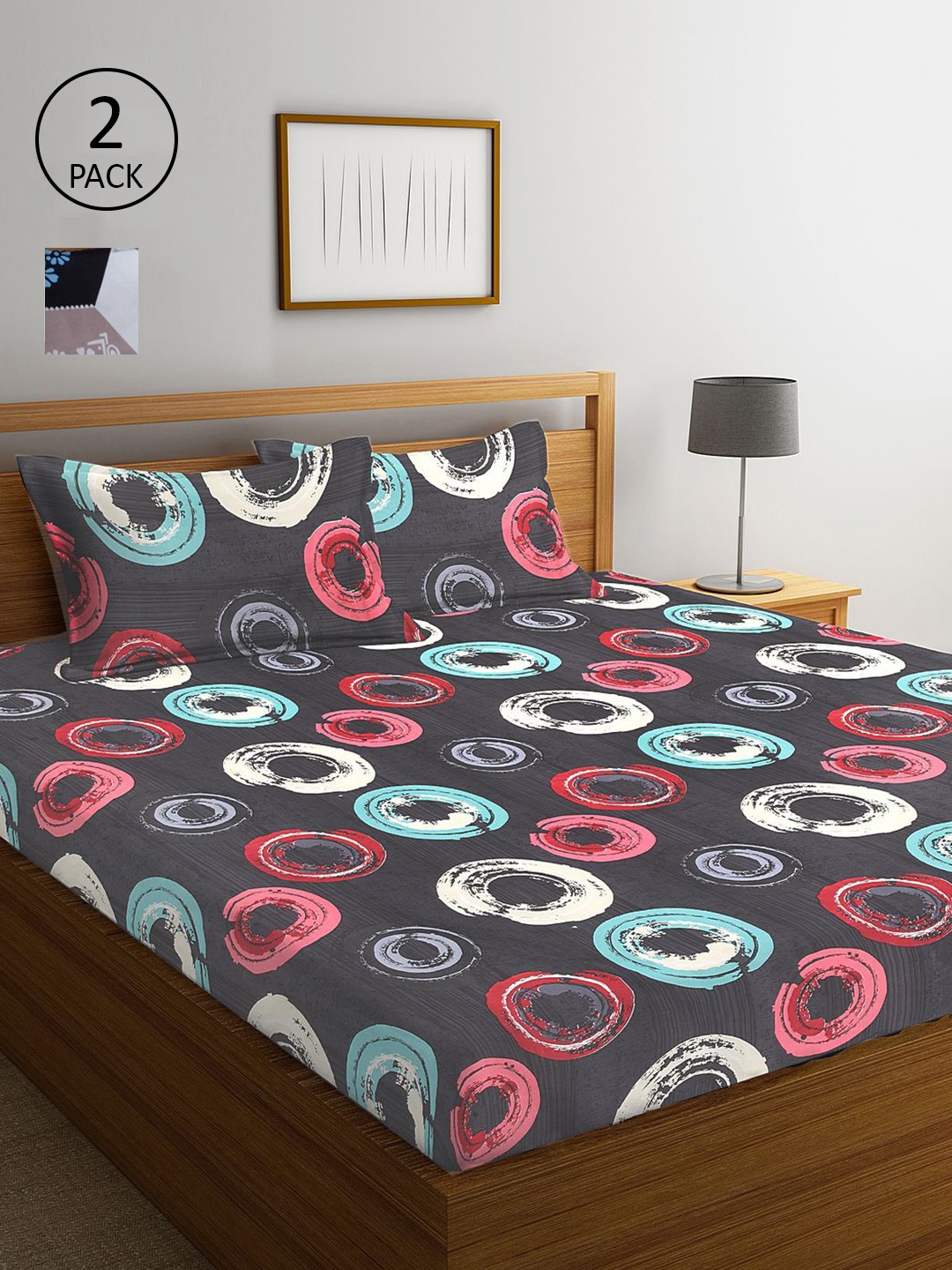 

KLOTTHE Grey & White Geometric 210 TC 2 King Bedsheet with 4 Pillow Covers