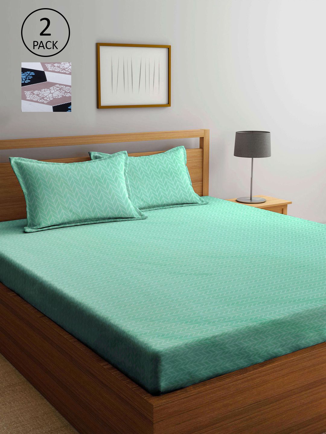 

KLOTTHE Green & White Geometric 210 TC 2 King Bedsheet with 4 Pillow Covers