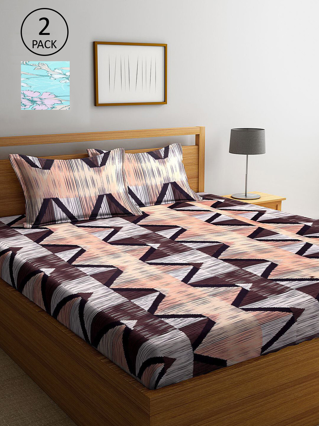

KLOTTHE Brown & Peach-Coloured Geomteric 210 TC 2 King Bedsheet with 4 Pillow Covers