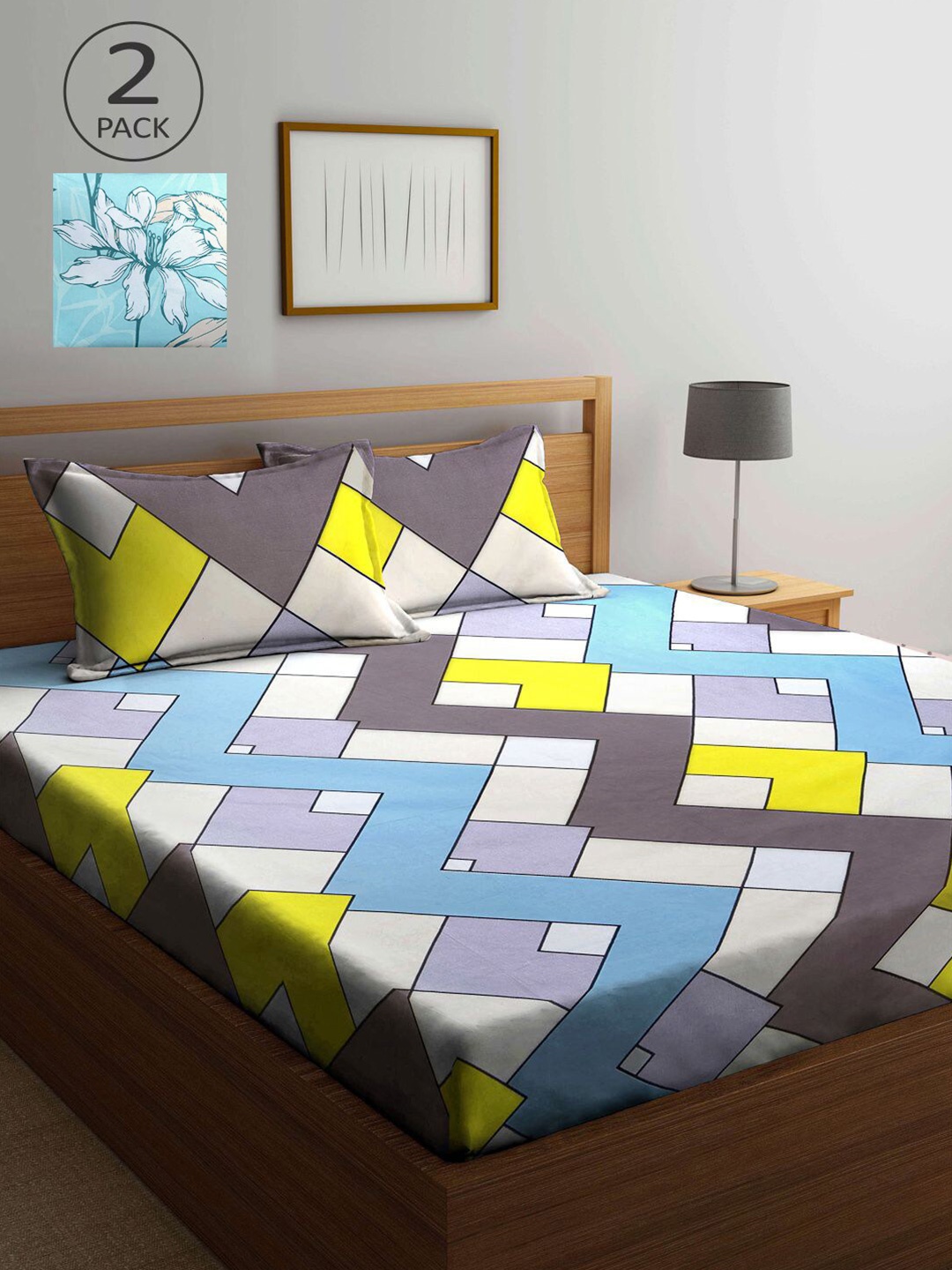 

KLOTTHE Blue & White Geometric 210 TC 2 King Bedsheet with 4 Pillow Covers
