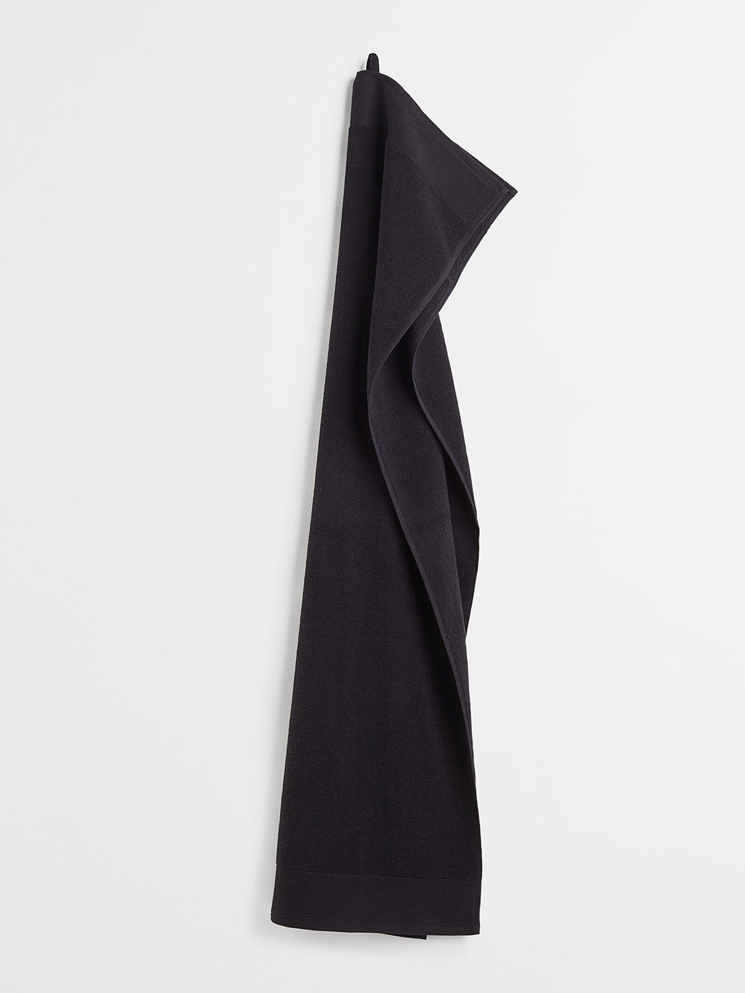 

H&M Black Solid Classic Cotton Bath Towel