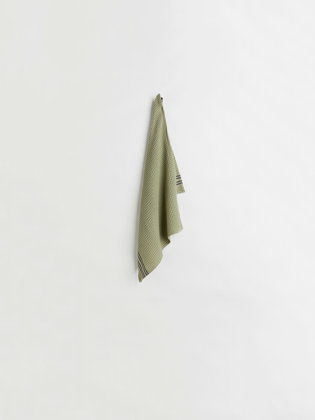 

H&M Green Waffled Tea Towel