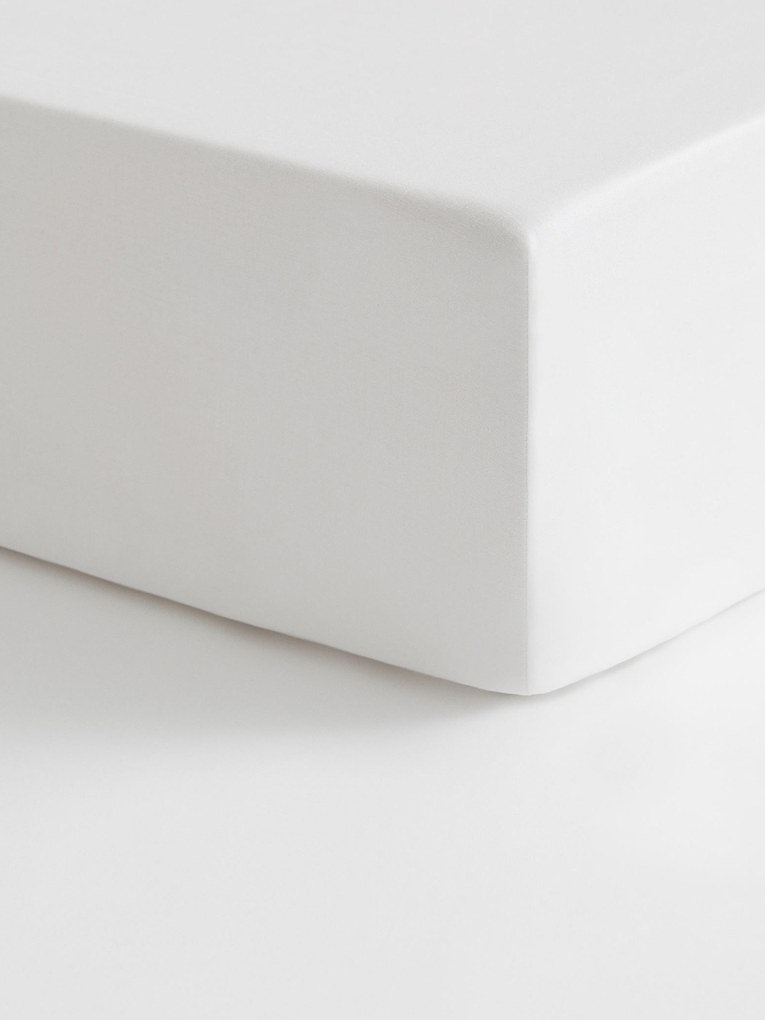 

H&M White Fitted Sateen Sheet