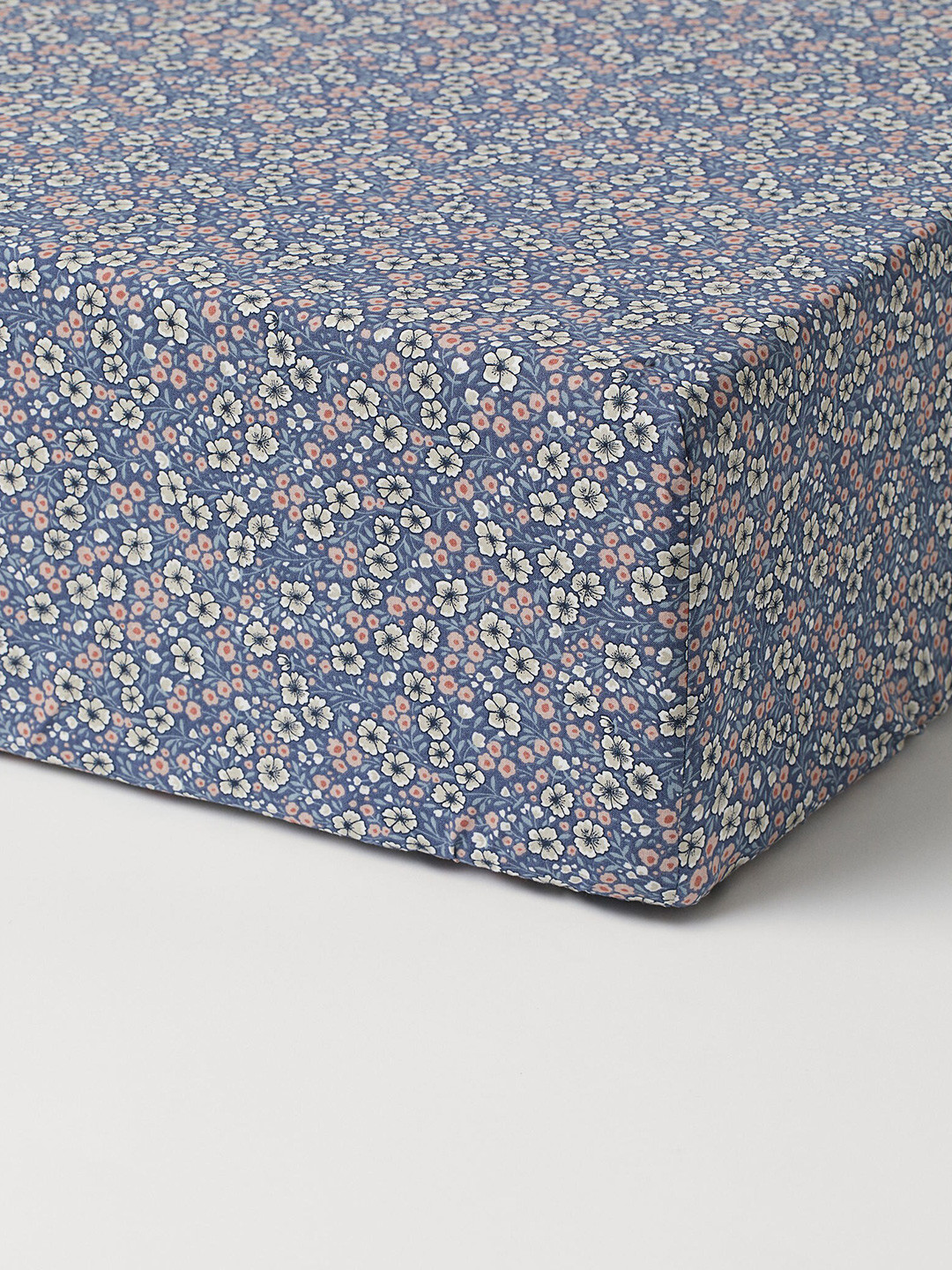

H&M Blue Printed Fitted Cotton Sheet