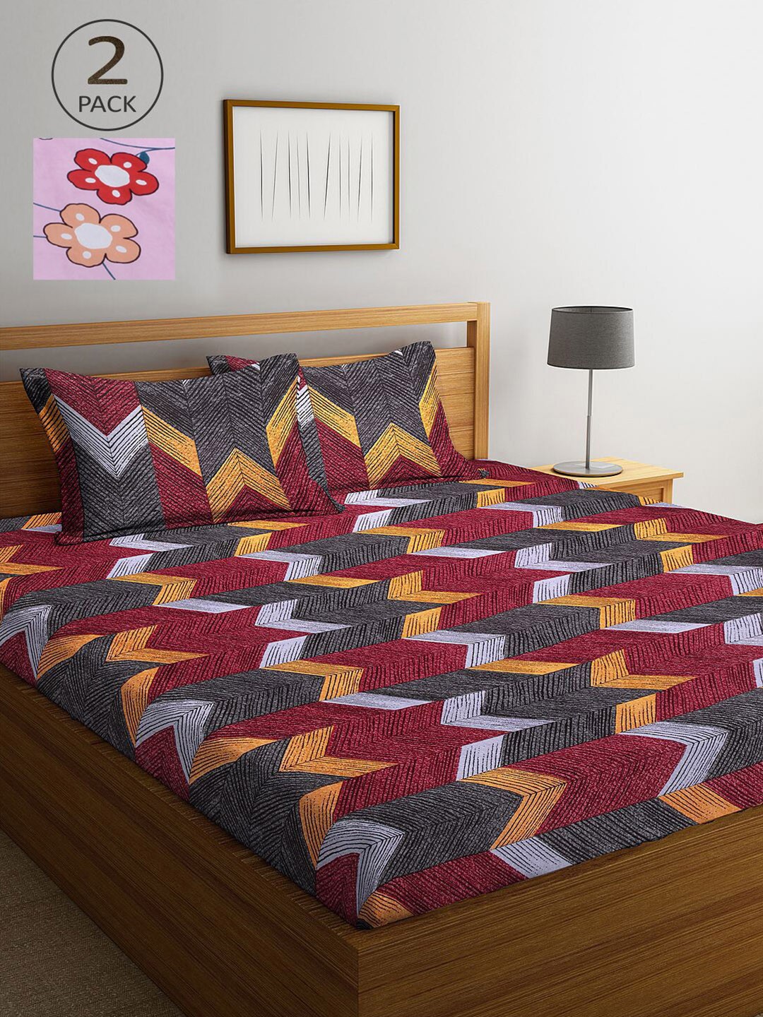 

KLOTTHE Maroon & Black Geometric 210 TC 2 King Bedsheet with 4 Pillow Covers