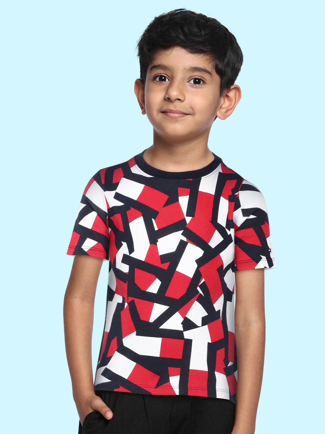 

Tommy Hilfiger Boys Red & White Printed Organic Cotton T-shirt