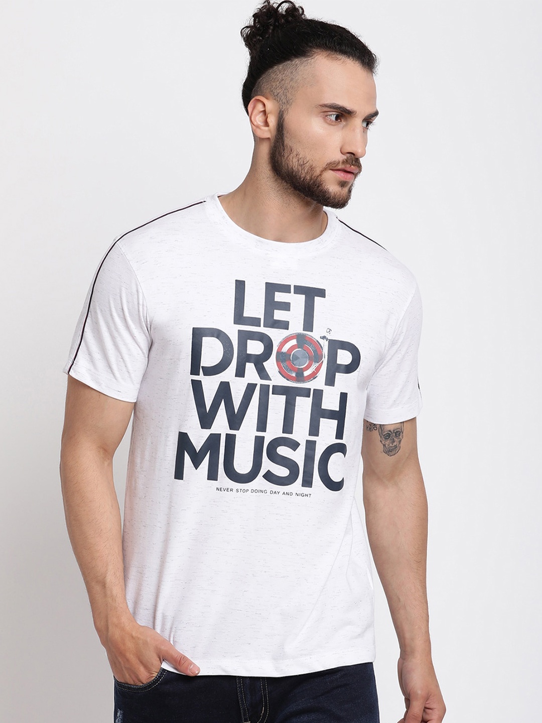 

Cantabil Men Off White Typography Printed Regular-Fit Pure Cotton T-shirt
