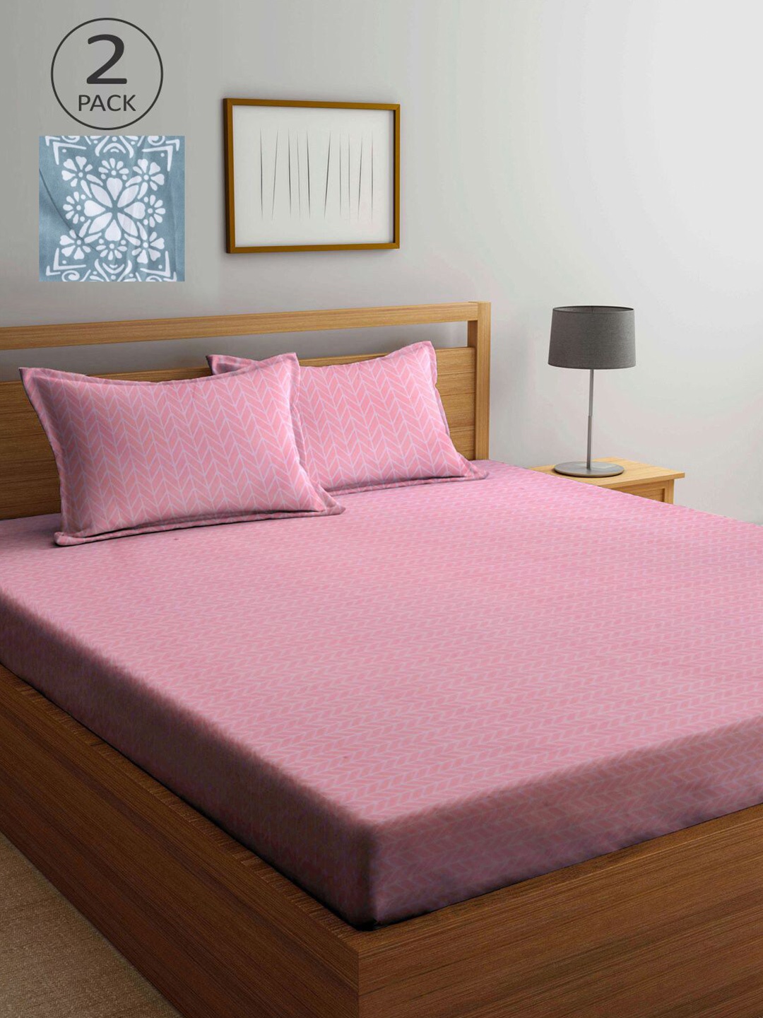 

KLOTTHE Pink & Blue Geometric 210 TC 2 King Bedsheet with 4 Pillow Covers