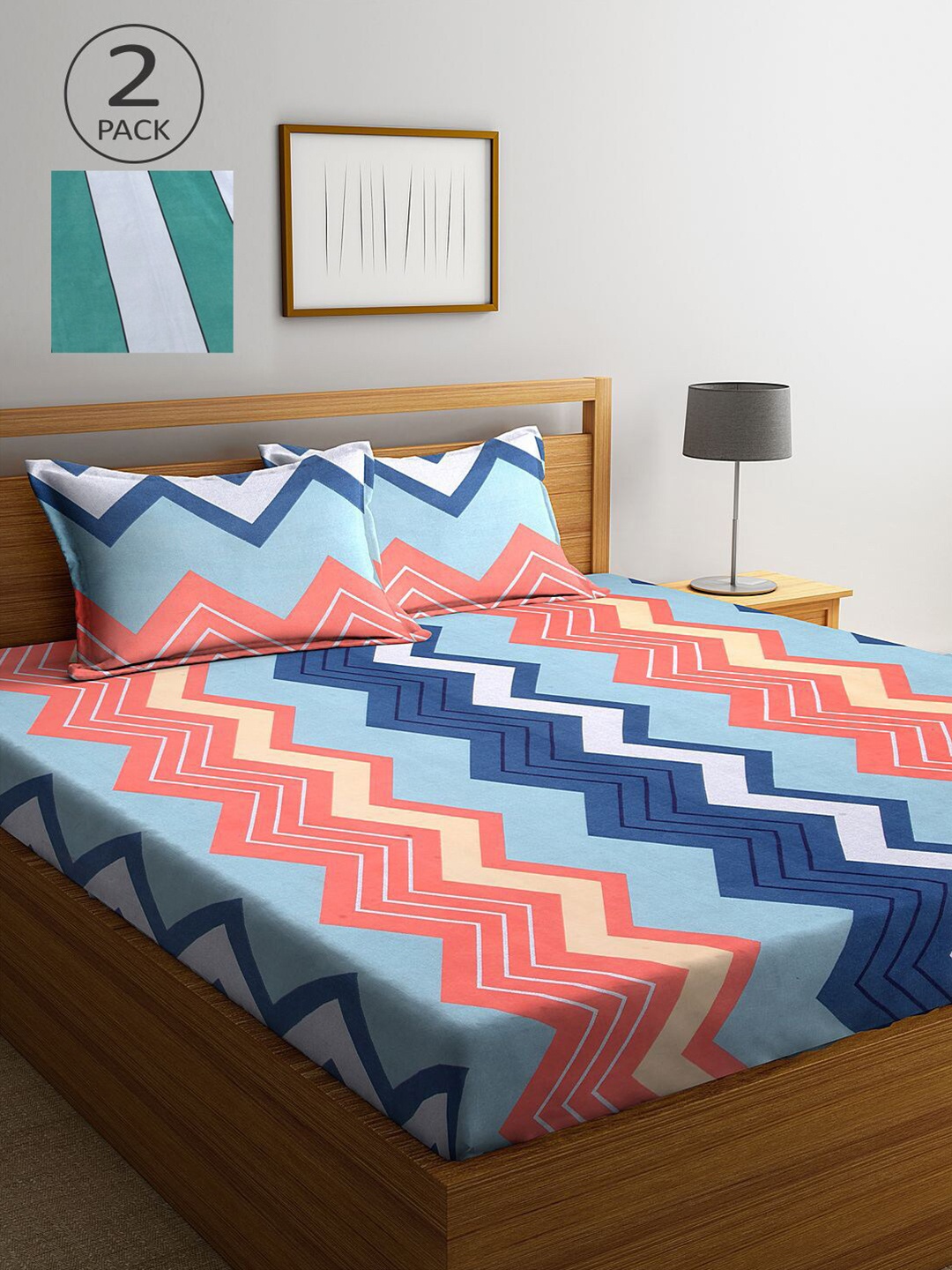 

KLOTTHE Green & Blue Geometric 210 TC 2 King Bedsheet with 4 Pillow Covers