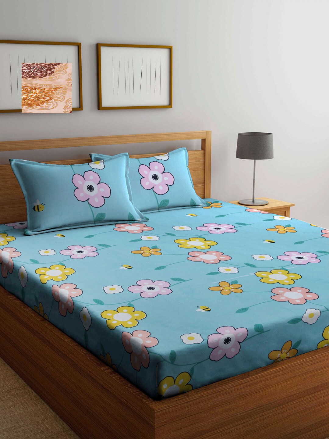 

KLOTTHE Blue & Beige Floral 210 TC 2 King Bedsheet with 4 Pillow Covers