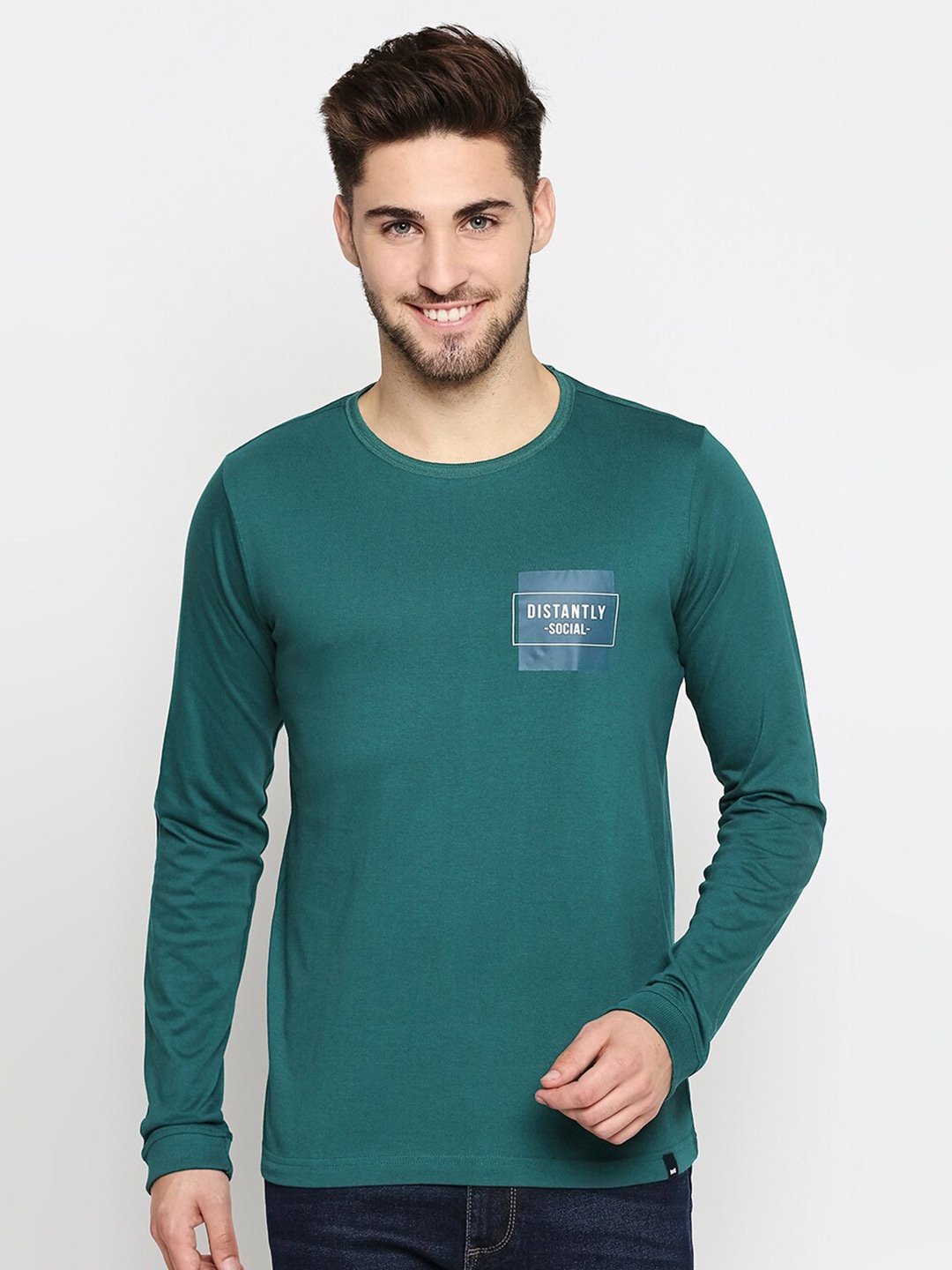 

Basics Men Green Solid Cotton Round Neck T-shirt