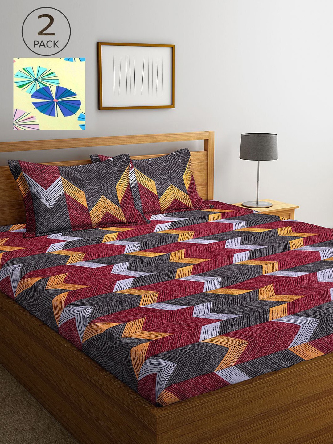 

KLOTTHE Brown & Yellow Geometric 210 TC 2 King Bedsheet with 4 Pillow Covers