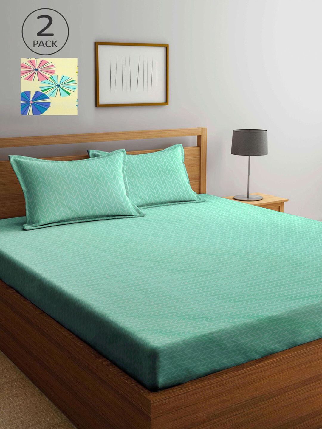 

KLOTTHE Green & Yellow Geometric 210 TC 2 King Bedsheet with 4 Pillow Covers