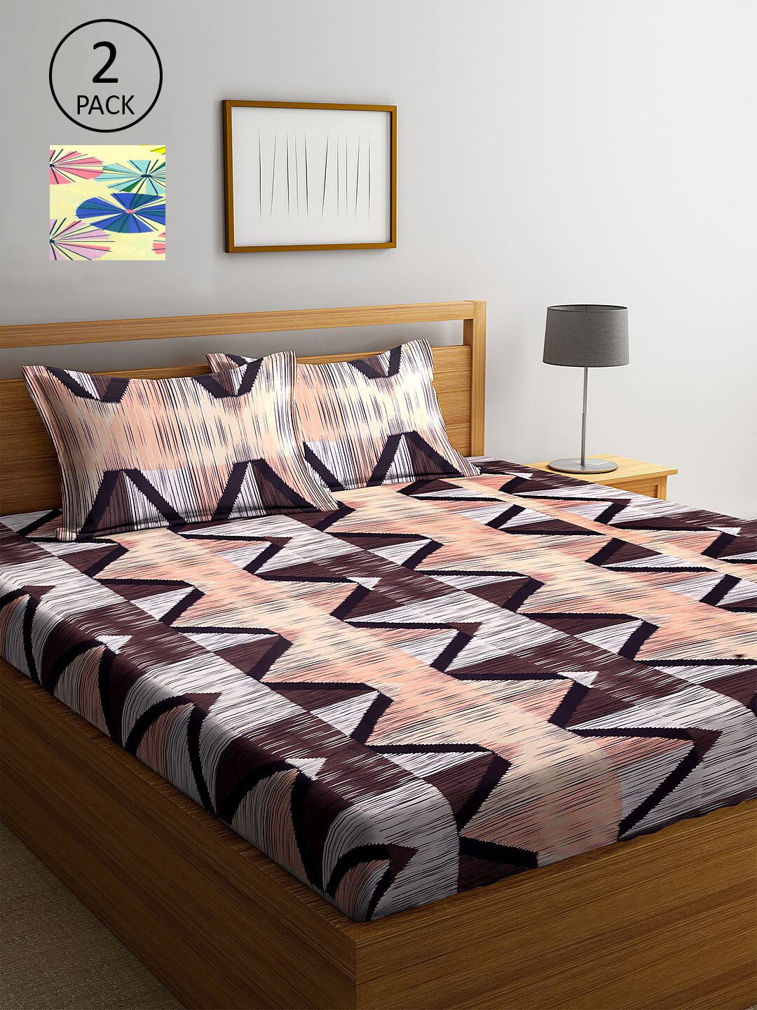 

KLOTTHE Brown & Yellow Geometric 210 TC 2 King Bedsheet with 4 Pillow Covers