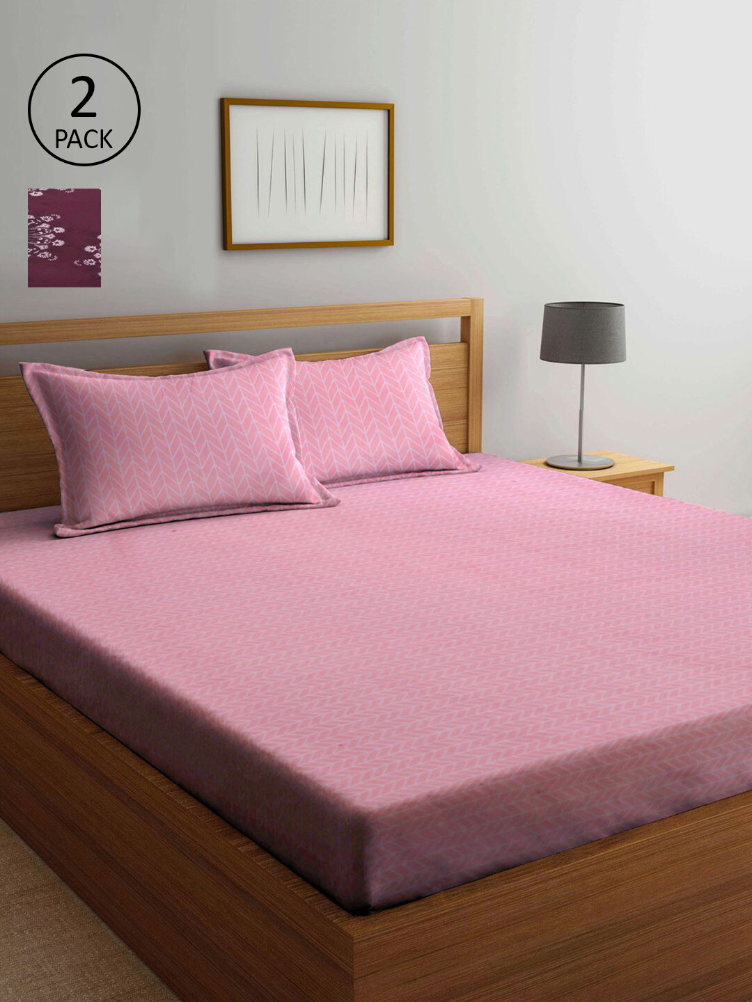 

KLOTTHE Pink & Maroon Geometric 210 TC 2 King Bedsheet with 4 Pillow Covers