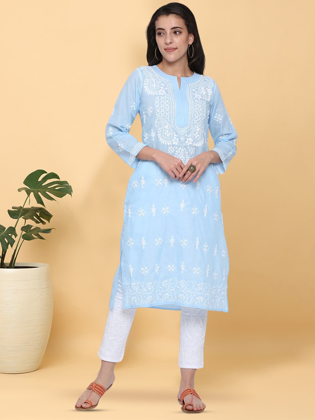 

PARAMOUNT CHIKAN Women Blue Ethnic Motifs Printed Chikankari Kurta