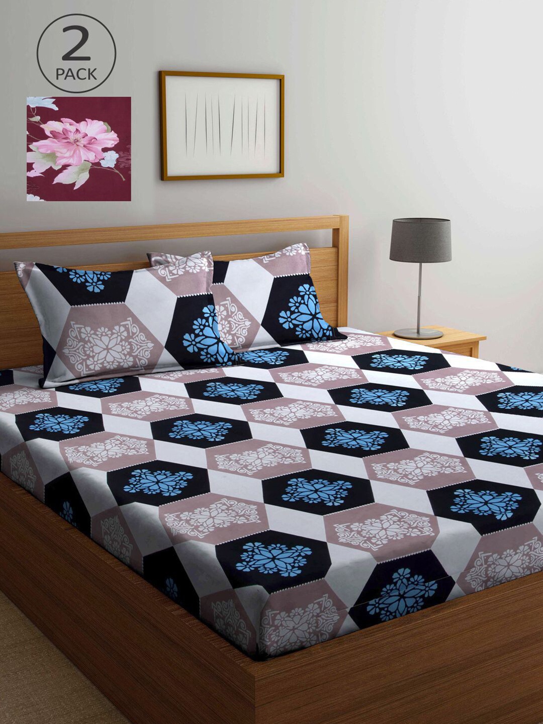 

KLOTTHE Brown & White Geometric 210 TC 2 King Bedsheet with 4 Pillow Covers