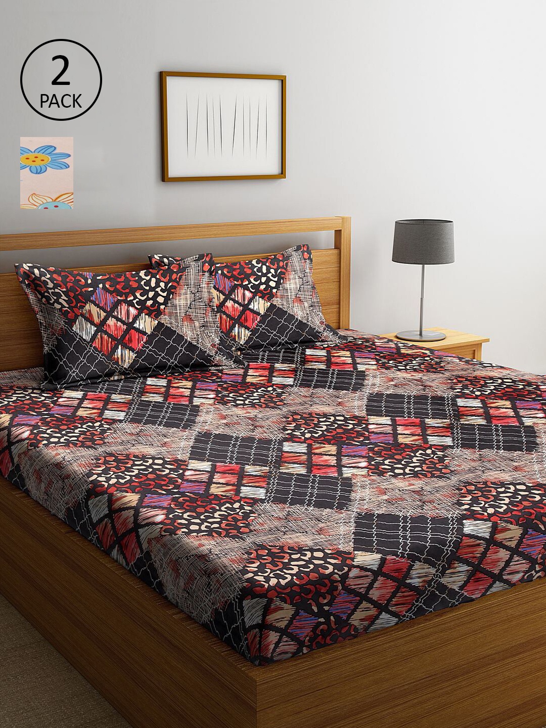 

KLOTTHE Peach-Coloured & Brown Geometric 210 TC 2 King Bedsheet with 4 Pillow Covers