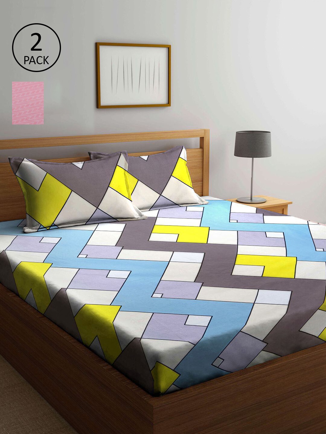 

KLOTTHE Blue & White Geometric 210 TC 2 King Bedsheet with 4 Pillow Covers
