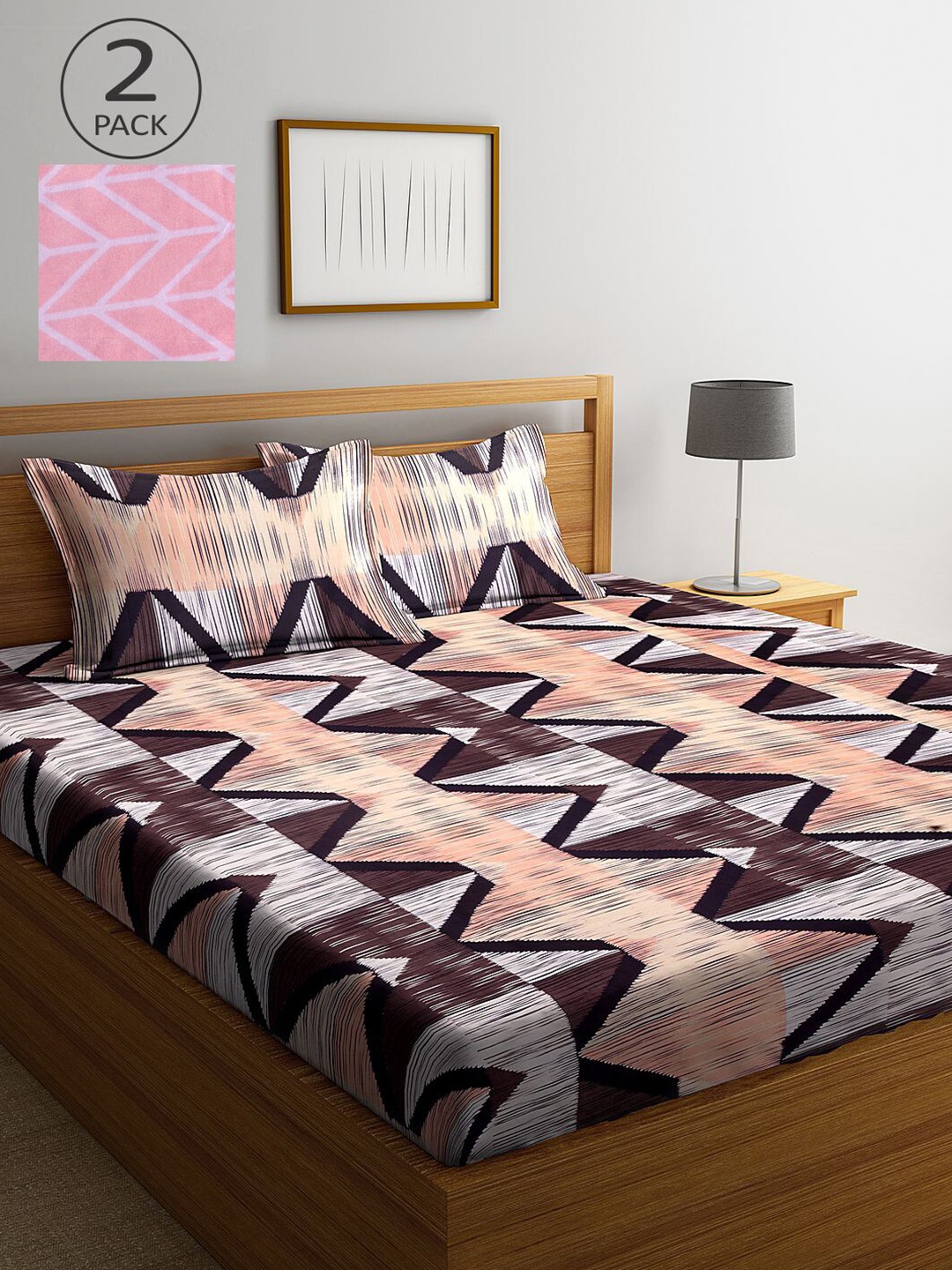 

KLOTTHE Brown & Pink Geometric 210 TC 2 King Bedsheet with 4 Pillow Covers