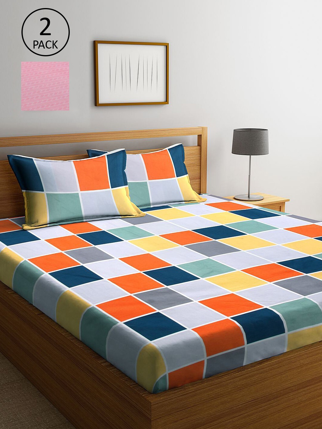 

KLOTTHE Orange & Pink Geometric 210 TC 2 King Bedsheet with 4 Pillow Covers