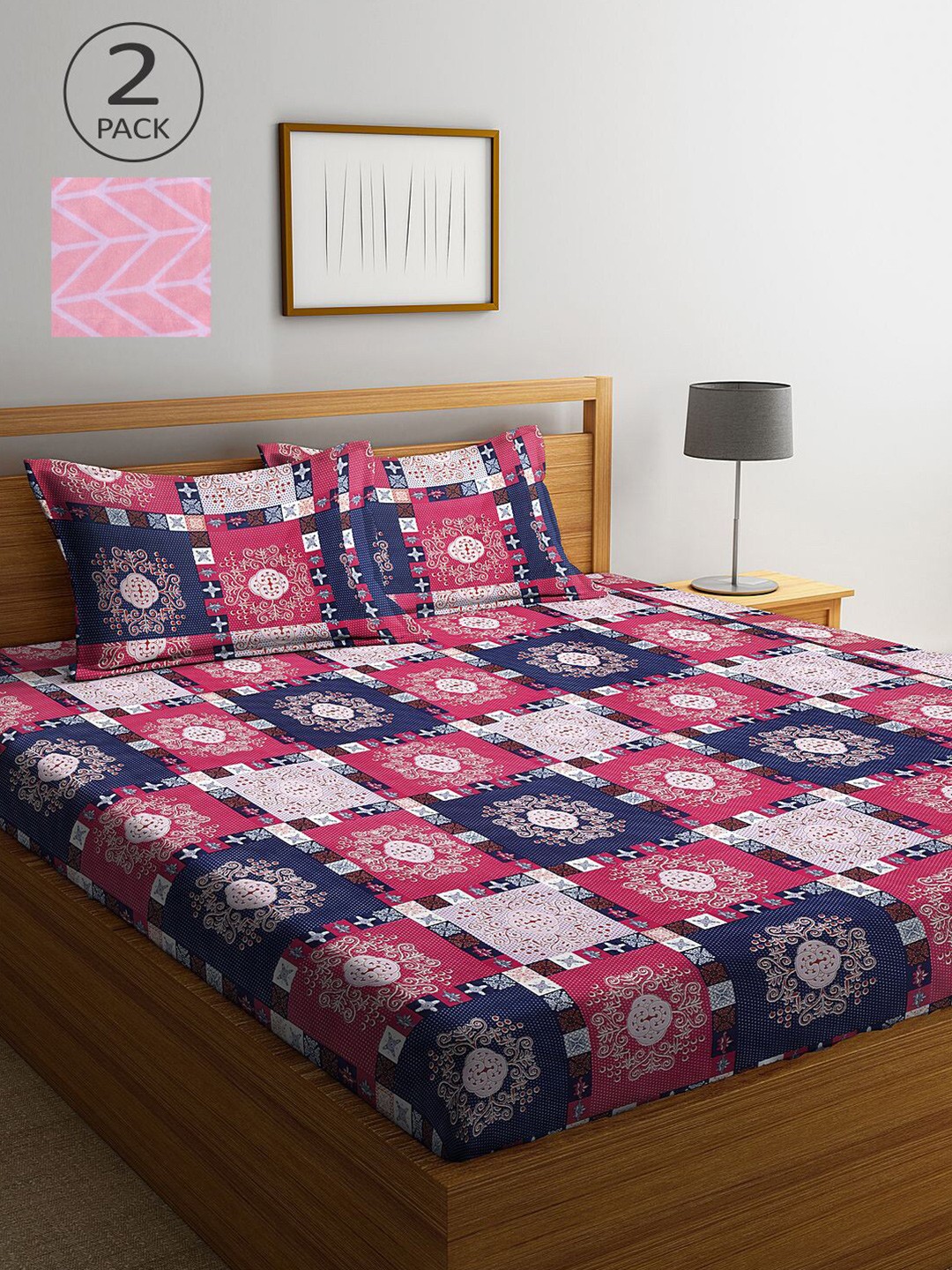 

KLOTTHE Pink & Blue Geometric 210 TC 2 King Bedsheet with 4 Pillow Covers